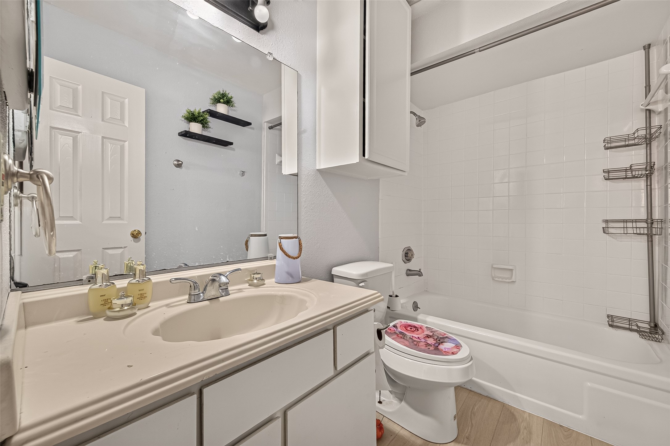 16111 Aspenglenn Drive, #208, Houston, TX 77084