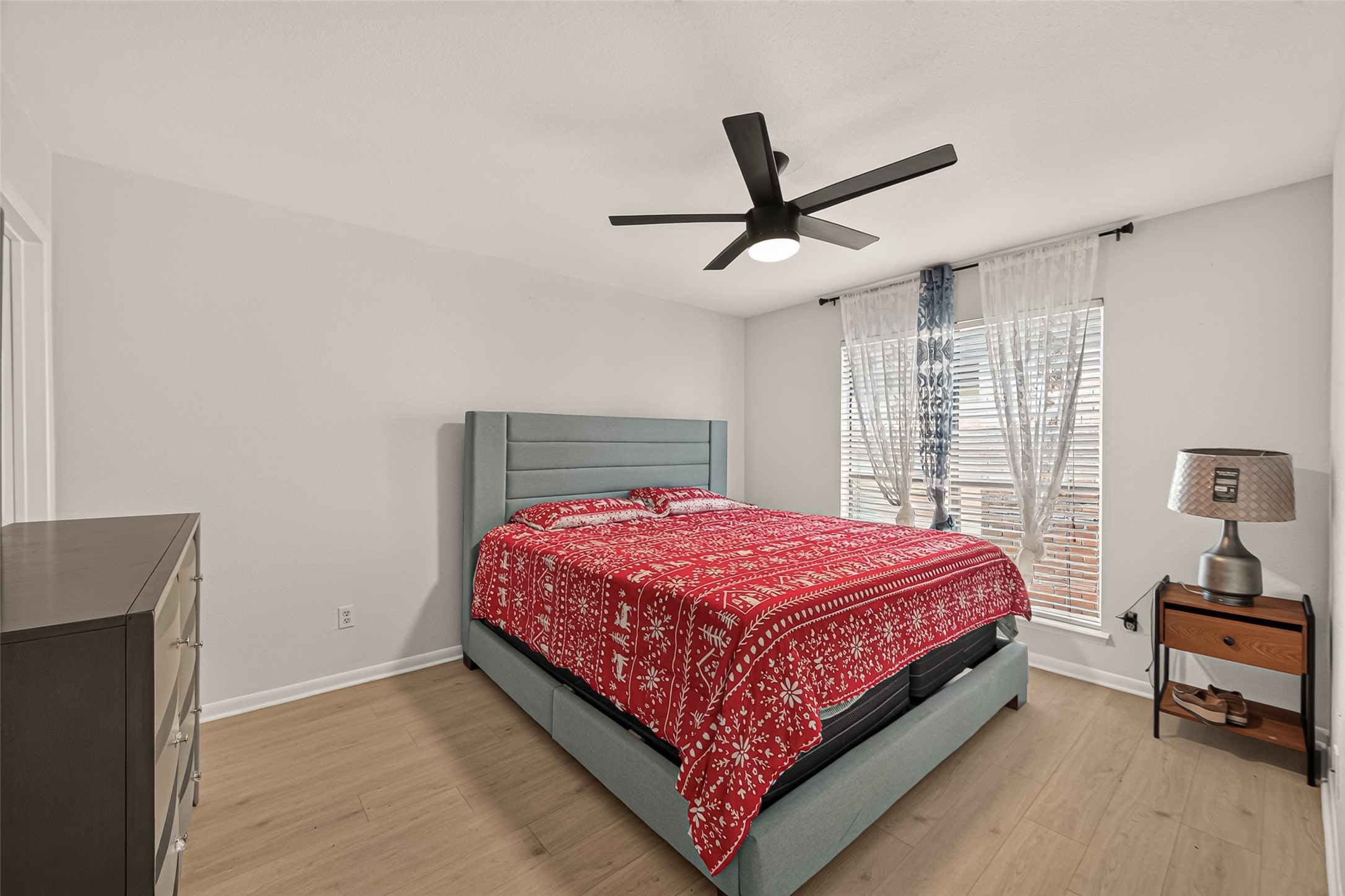 16111 Aspenglenn Drive, #208, Houston, TX 77084