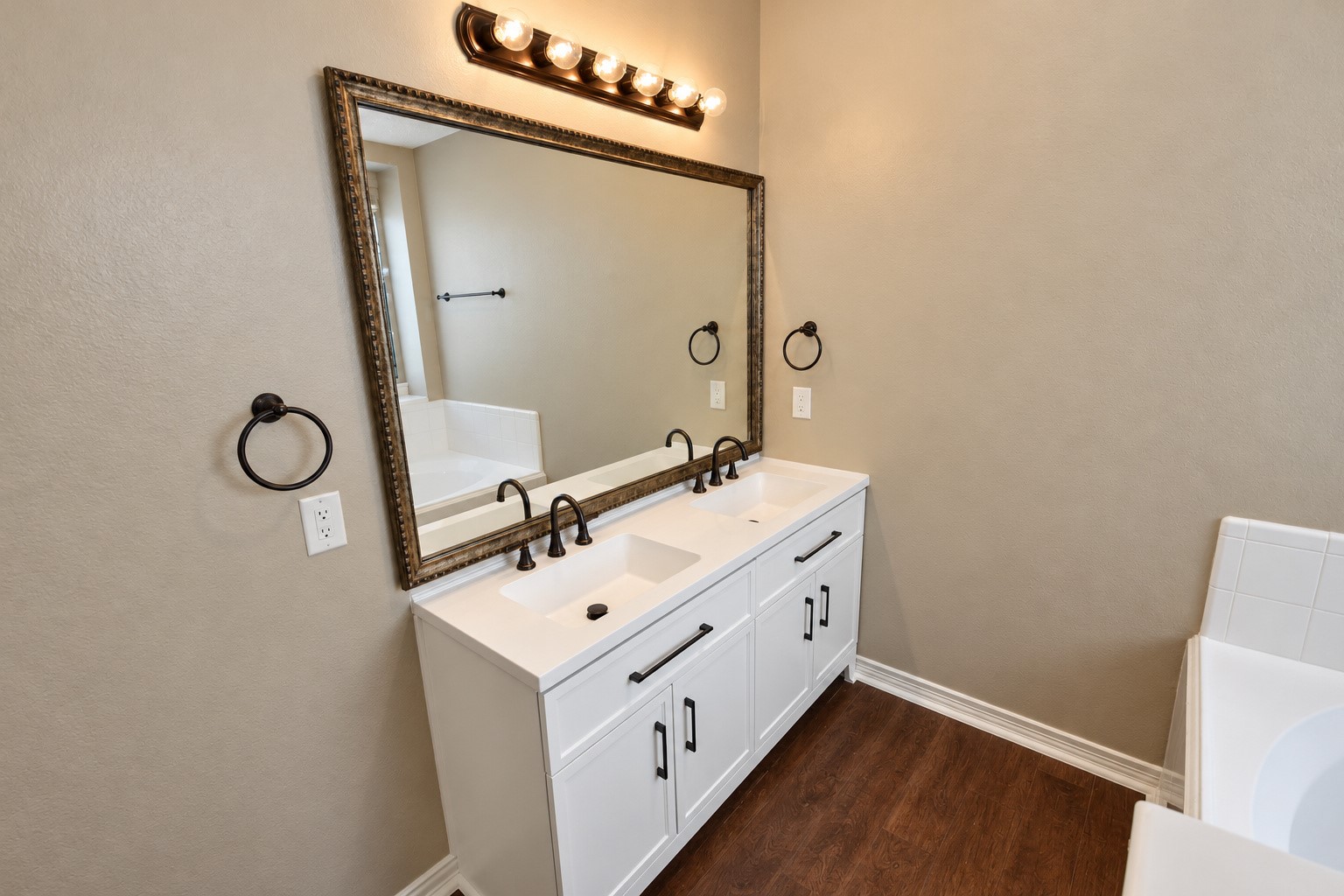 38015 W Sulphur Creek Drive, Magnolia, TX 77355