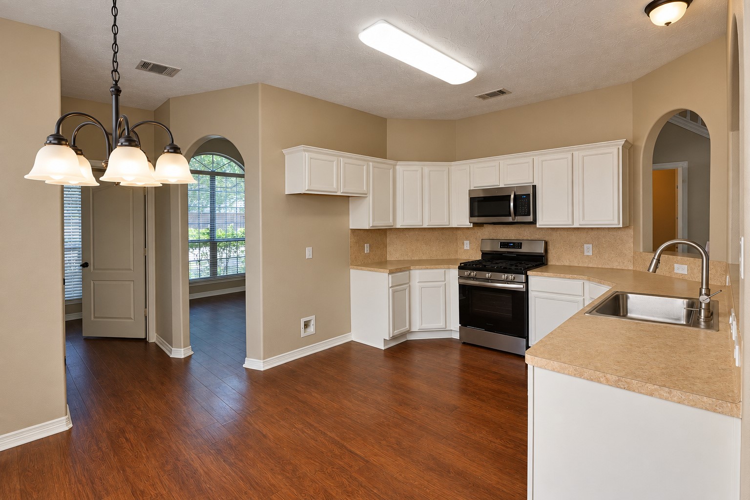 38015 W Sulphur Creek Drive, Magnolia, TX 77355