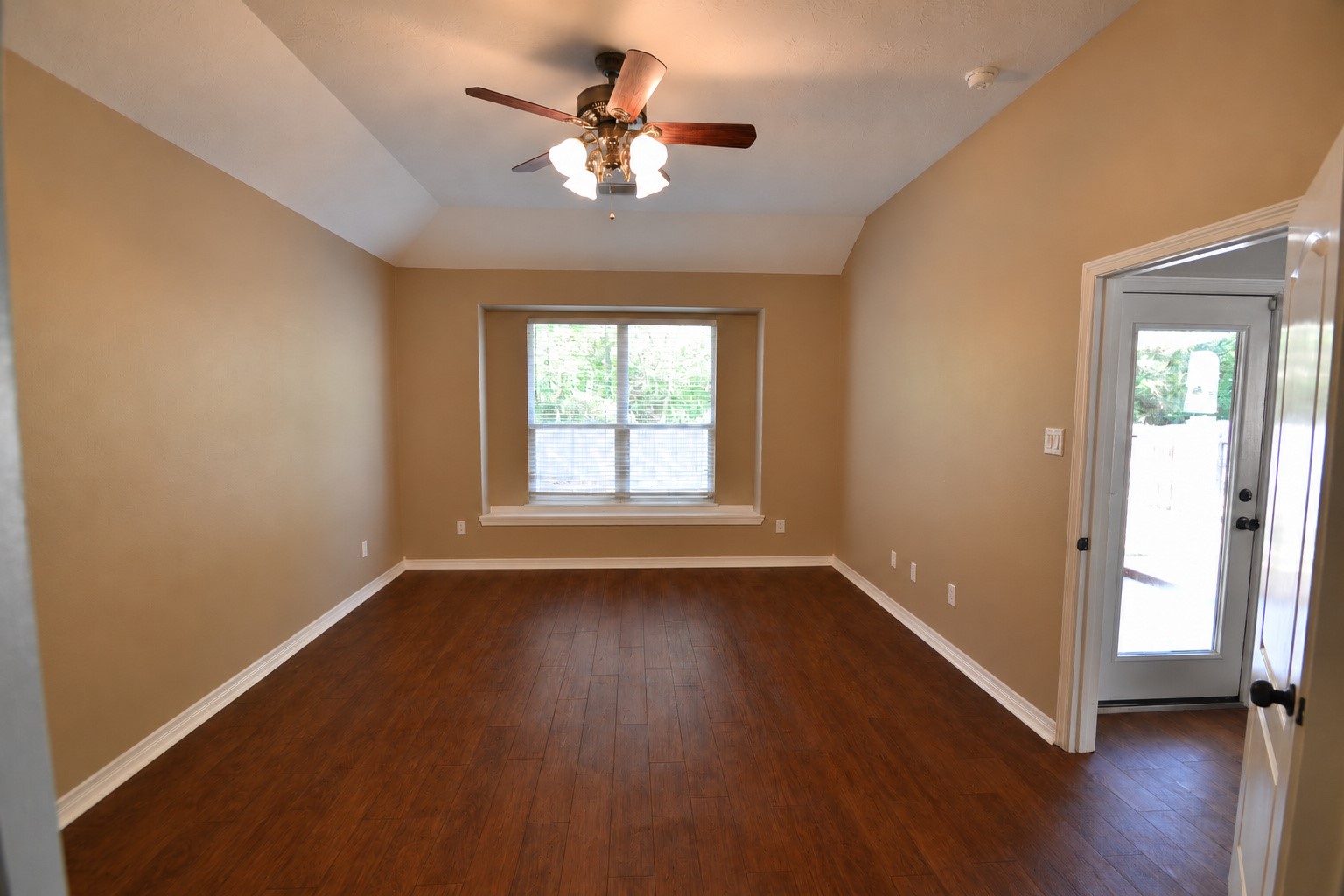 38015 W Sulphur Creek Drive, Magnolia, TX 77355