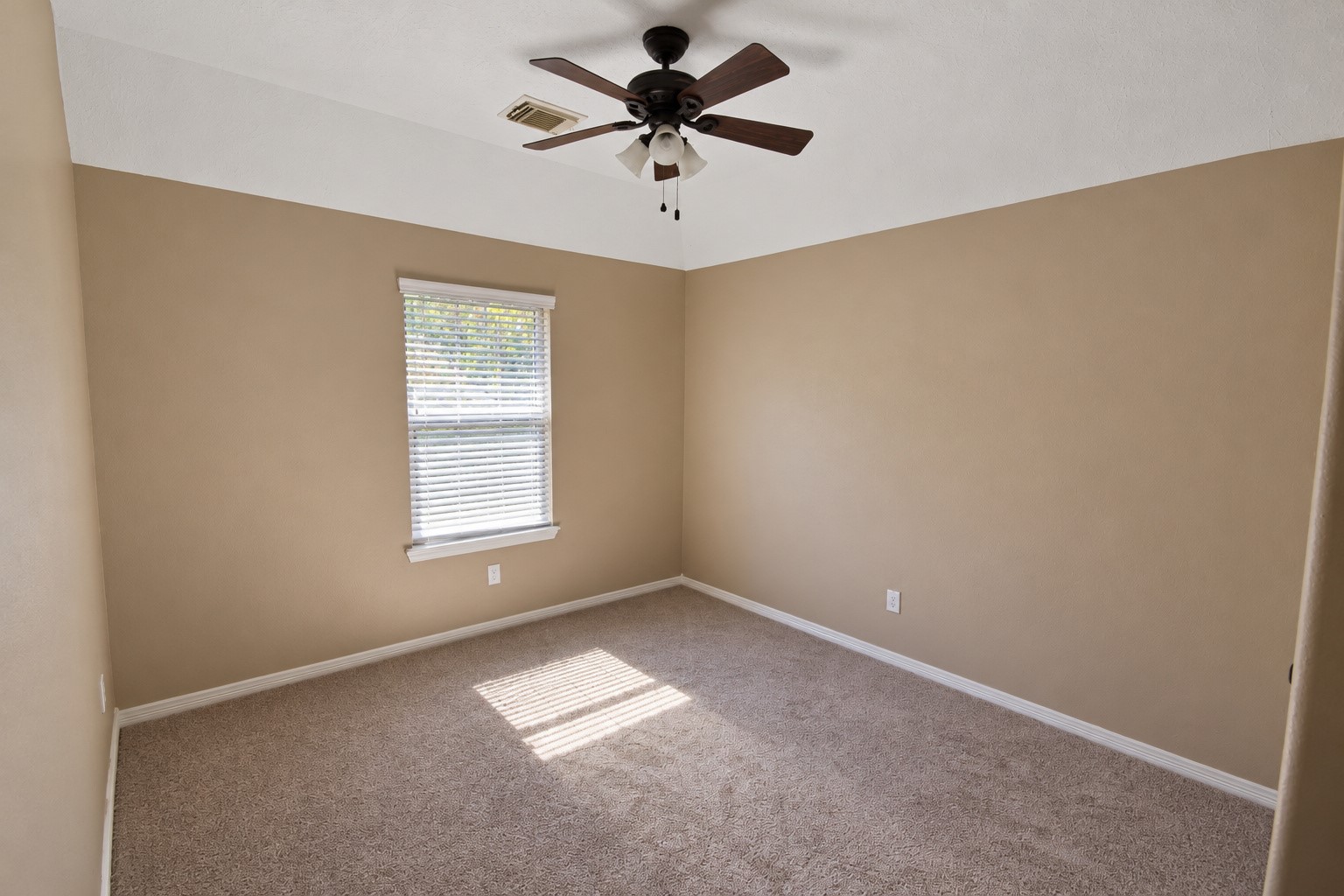 38015 W Sulphur Creek Drive, Magnolia, TX 77355