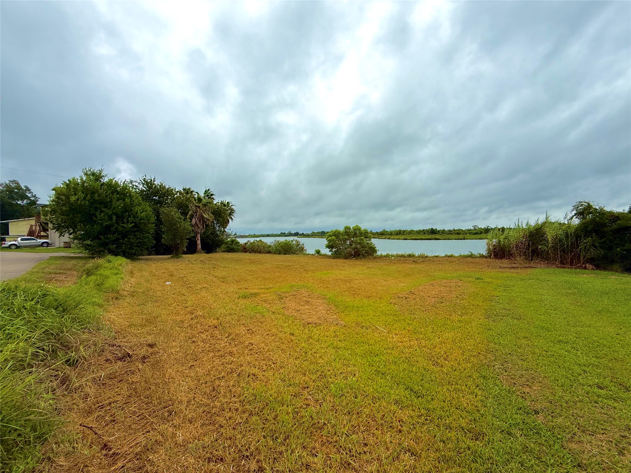 0000 Scenic Drive, Dickinson, TX 77539