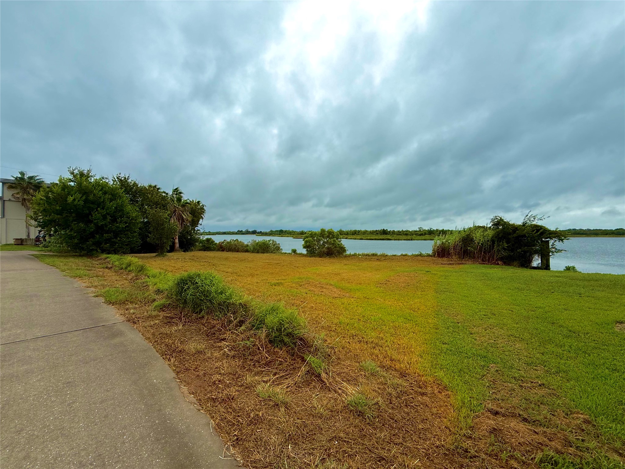 0000 Scenic Drive, Dickinson, TX 77539
