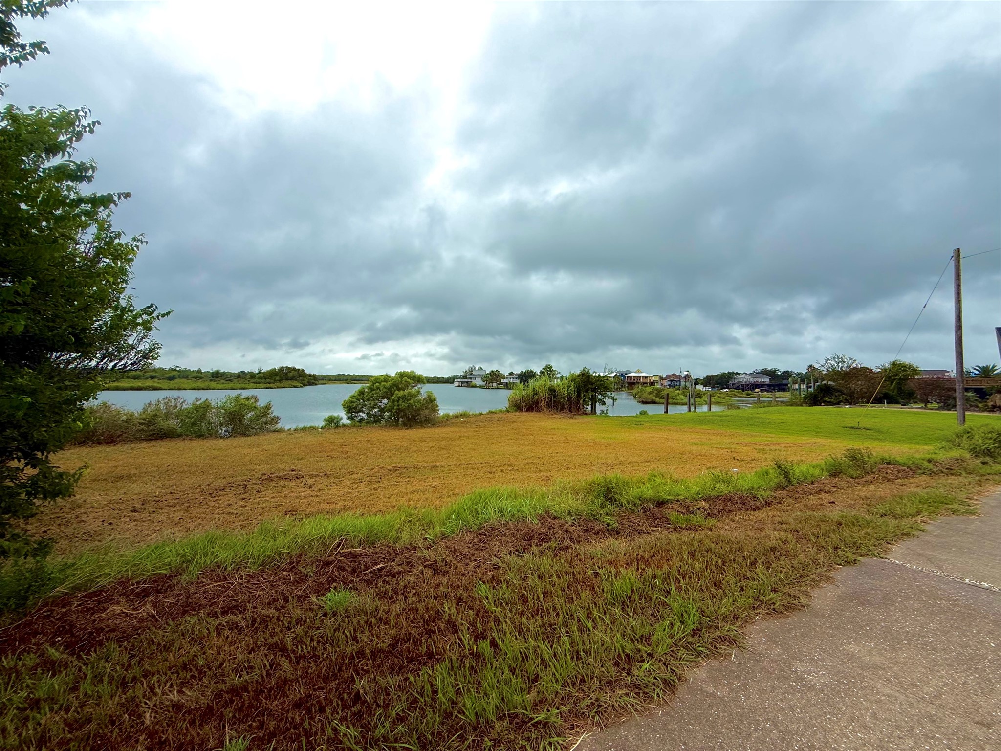 0000 Scenic Drive, Dickinson, TX 77539