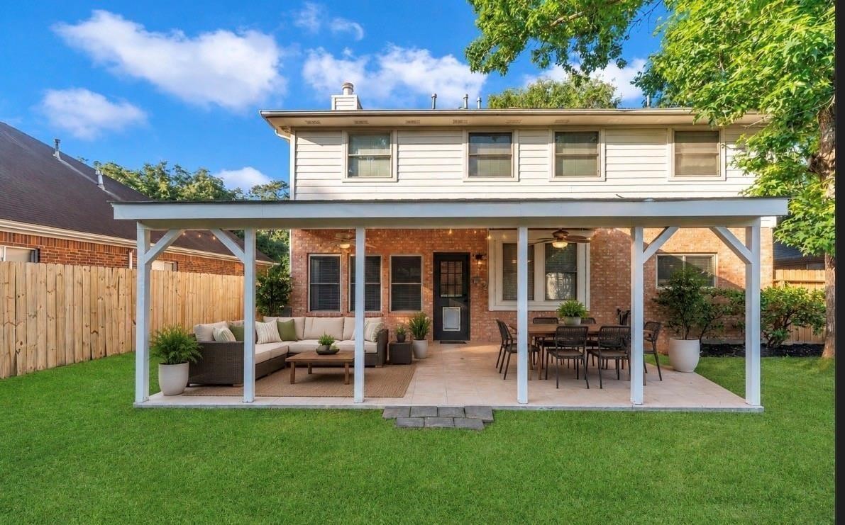 18 Dover Drive, Conroe, TX 77304