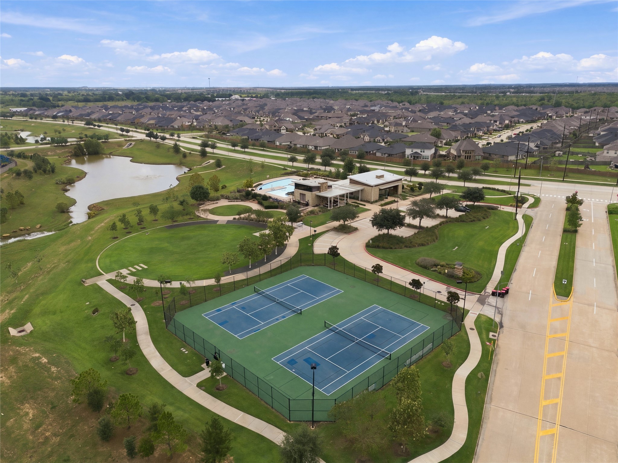 31927 Pippin Orchard Lane, Hockley, TX 77447