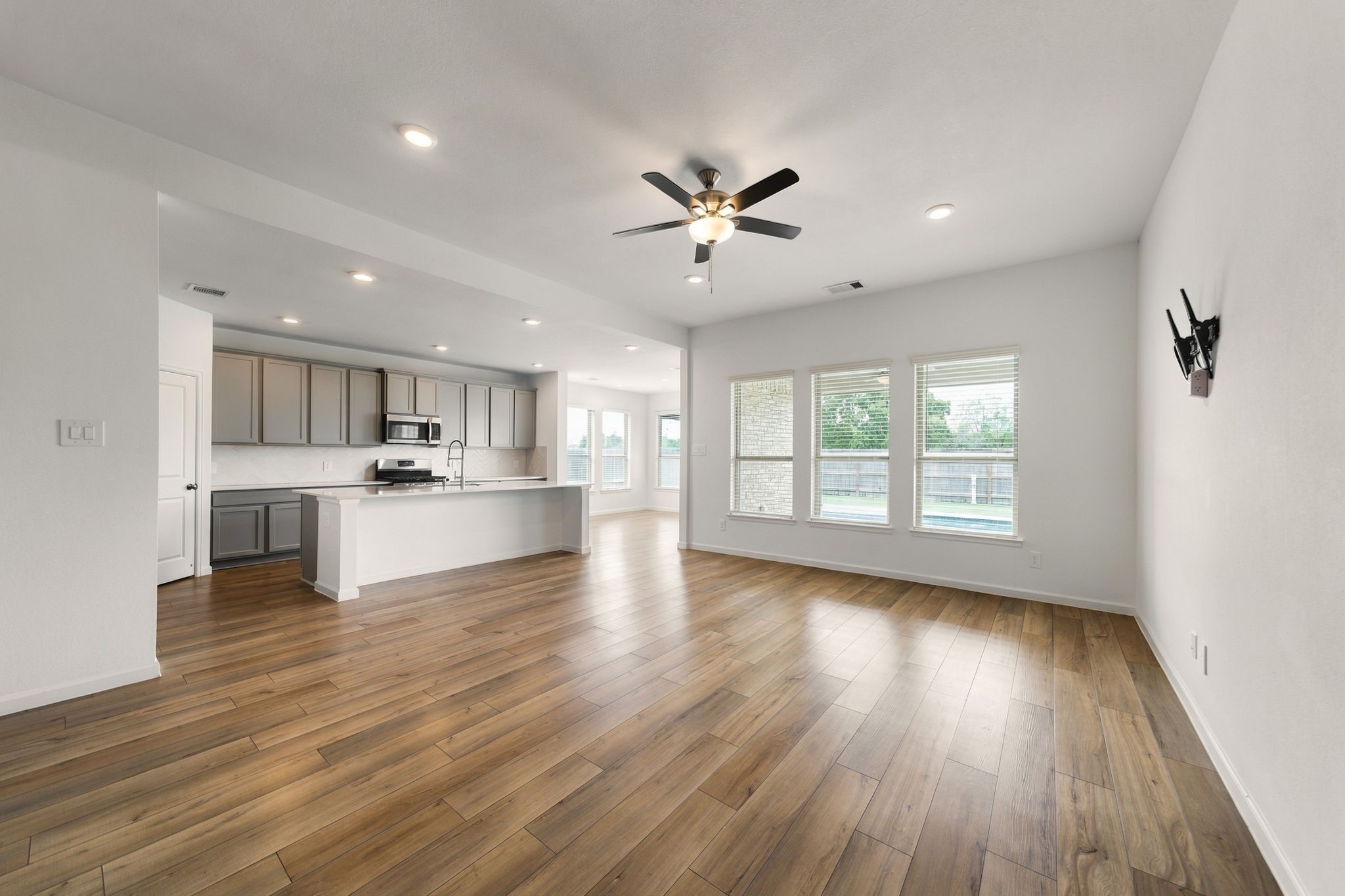 31927 Pippin Orchard Lane, Hockley, TX 77447