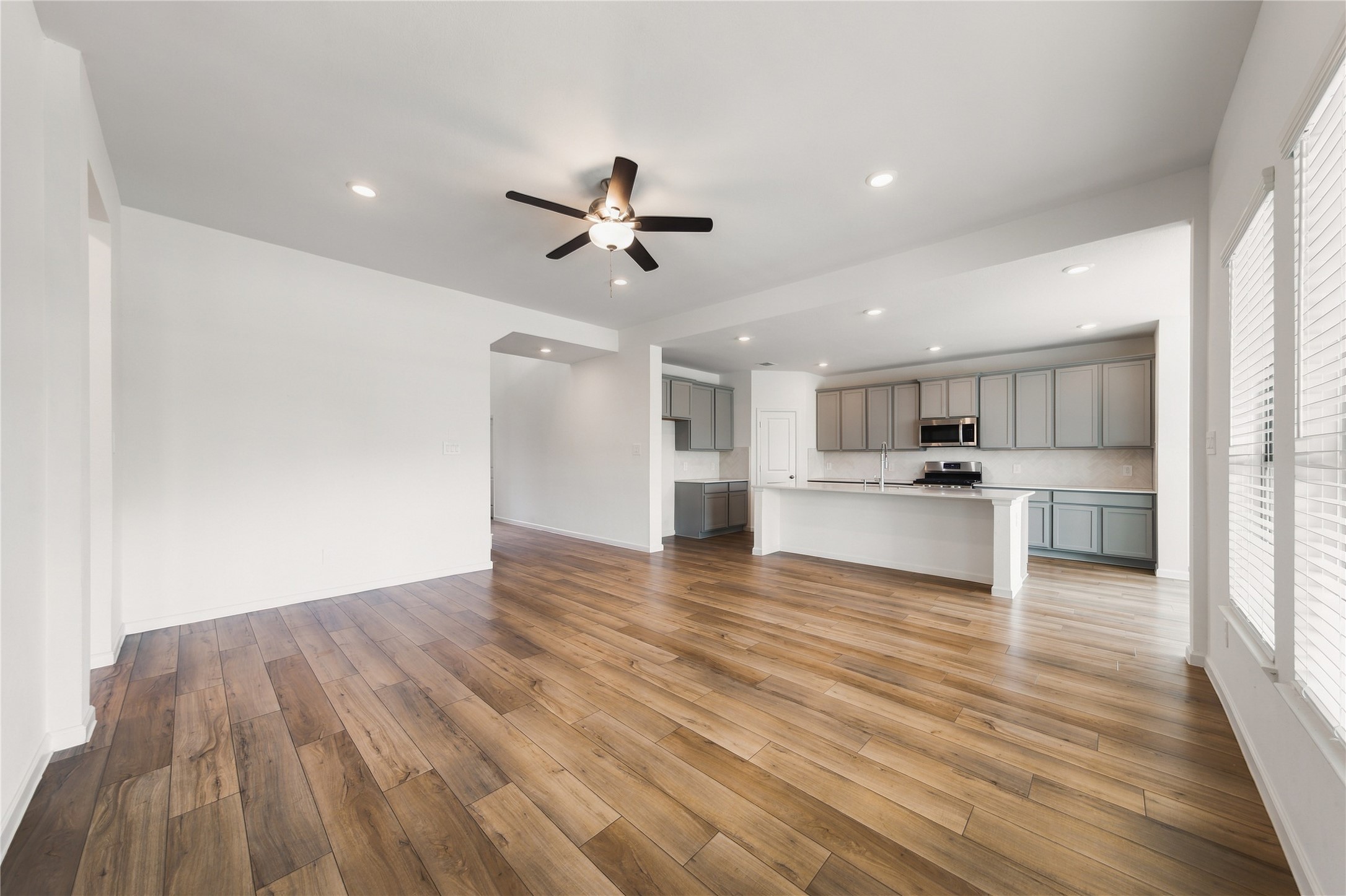 31927 Pippin Orchard Lane, Hockley, TX 77447