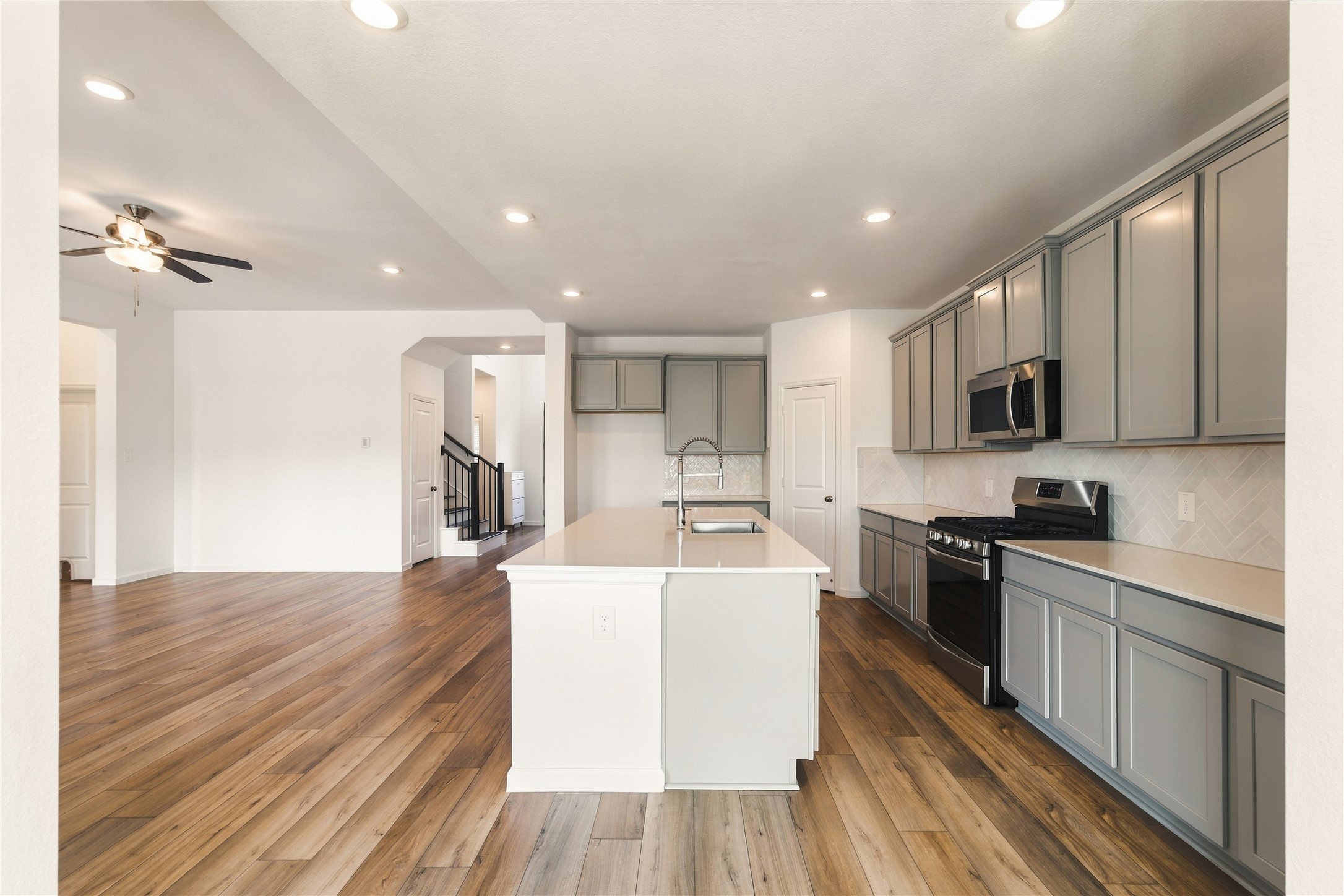 31927 Pippin Orchard Lane, Hockley, TX 77447