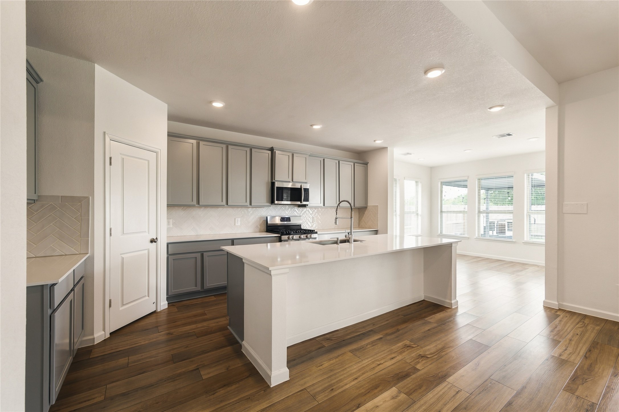 31927 Pippin Orchard Lane, Hockley, TX 77447