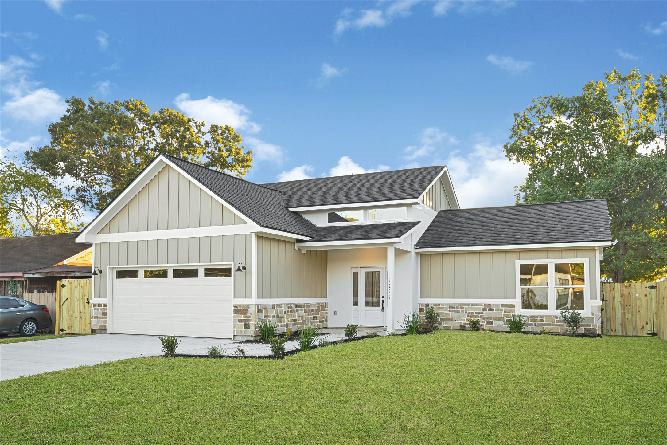 1111 Sunset Drive, Pasadena, TX 77506