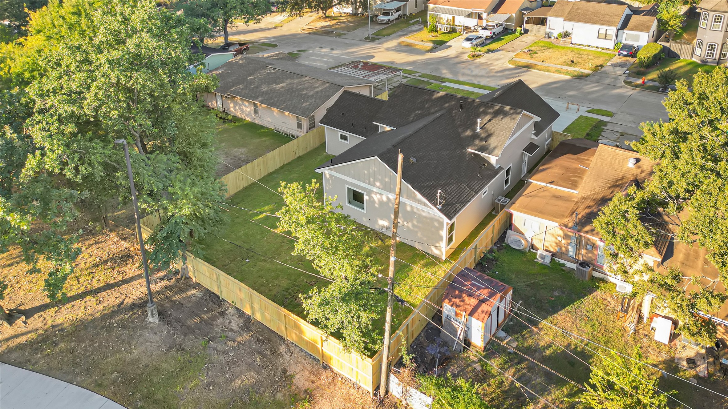1111 Sunset Drive, Pasadena, TX 77506