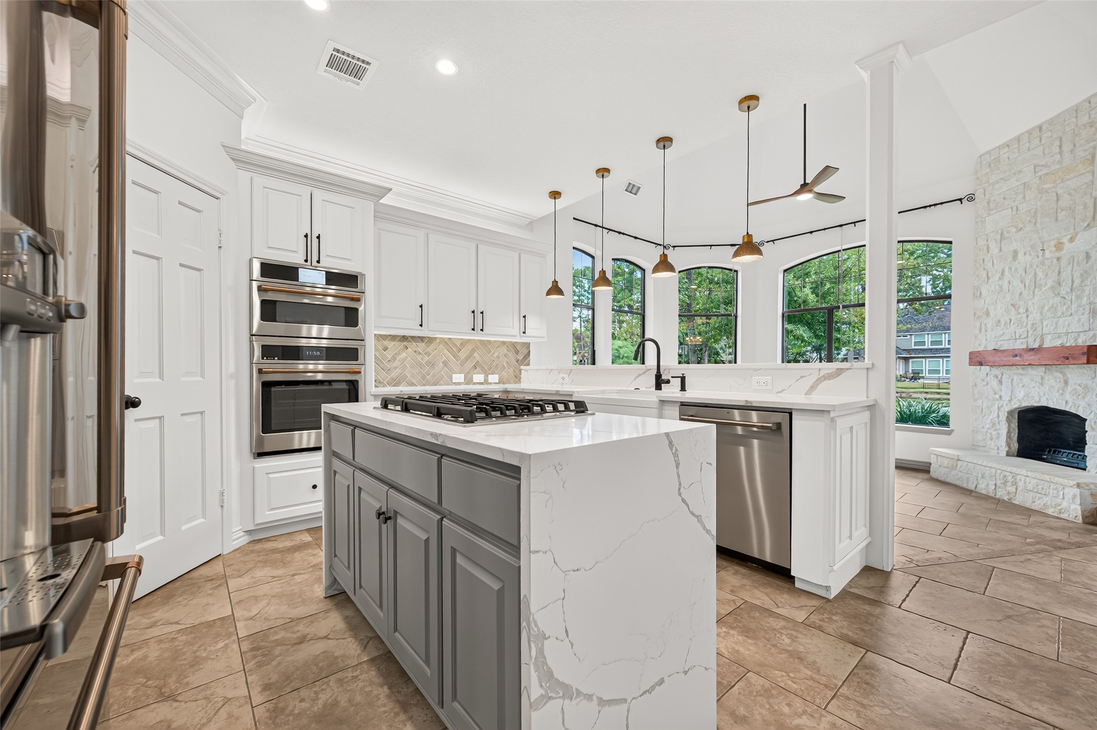 2 Turtle Rock Court, Spring, TX 77381
