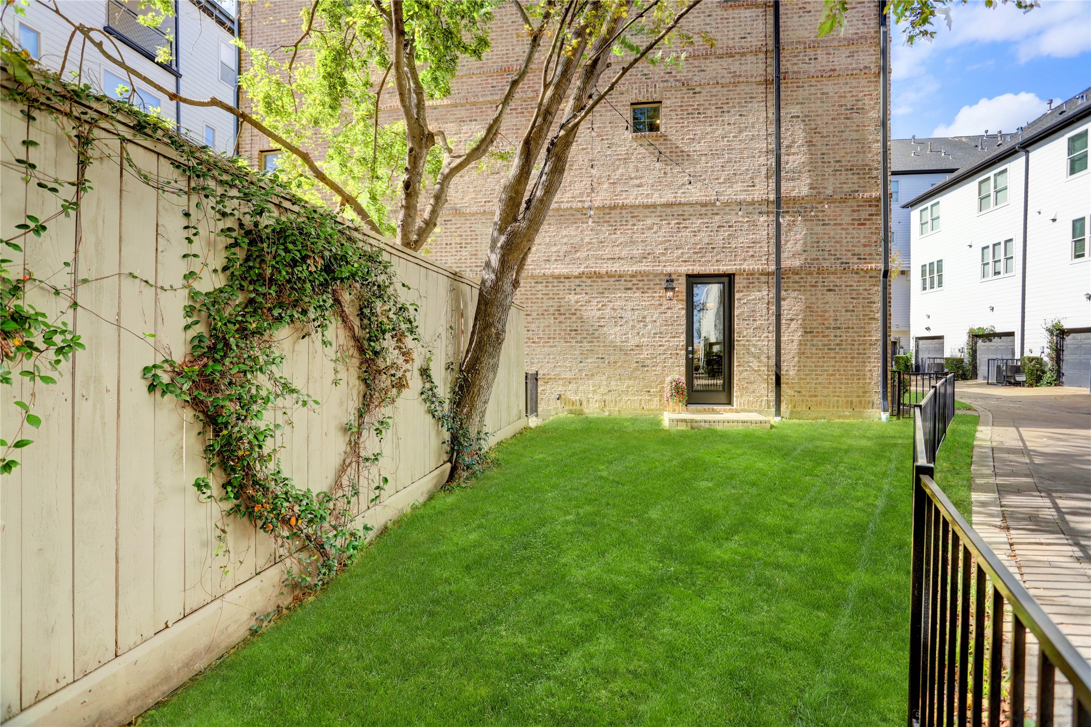 620 Delano Street, Houston, TX 77003