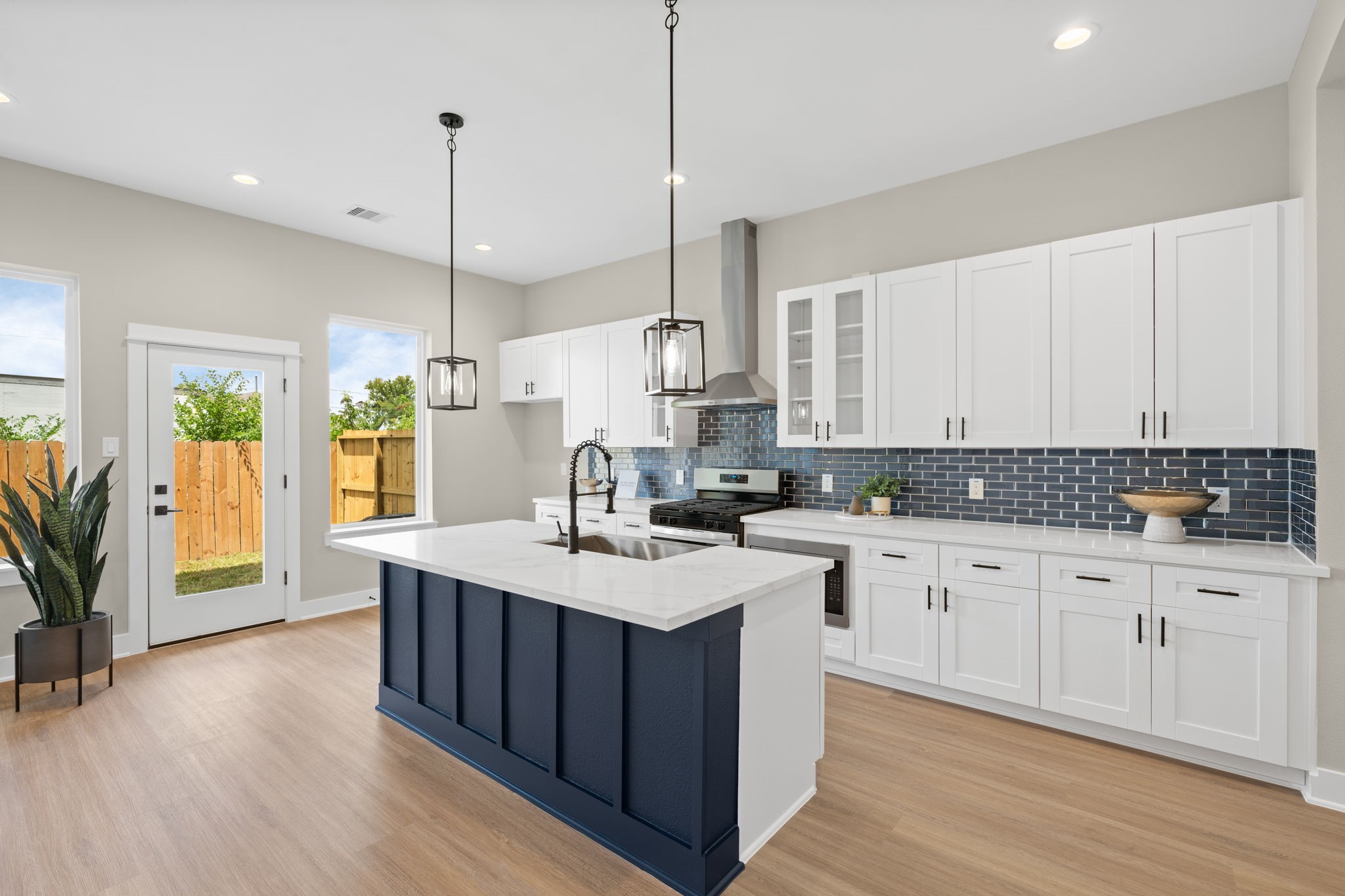 5817 Highland Sun Lane, Houston, TX 77091