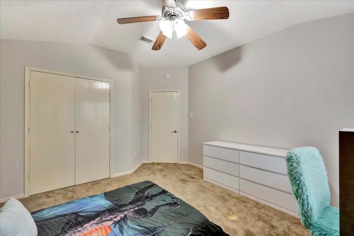 4026 Bentwood Drive, Dickinson, TX 77539