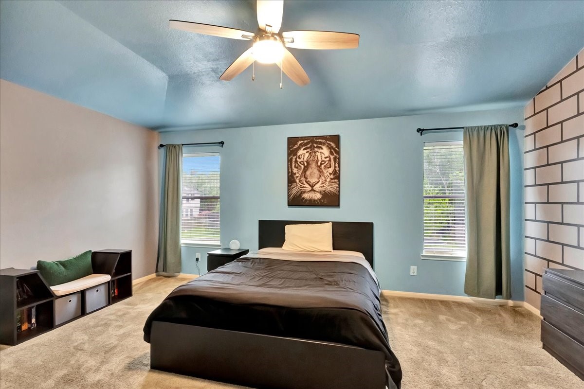 4026 Bentwood Drive, Dickinson, TX 77539