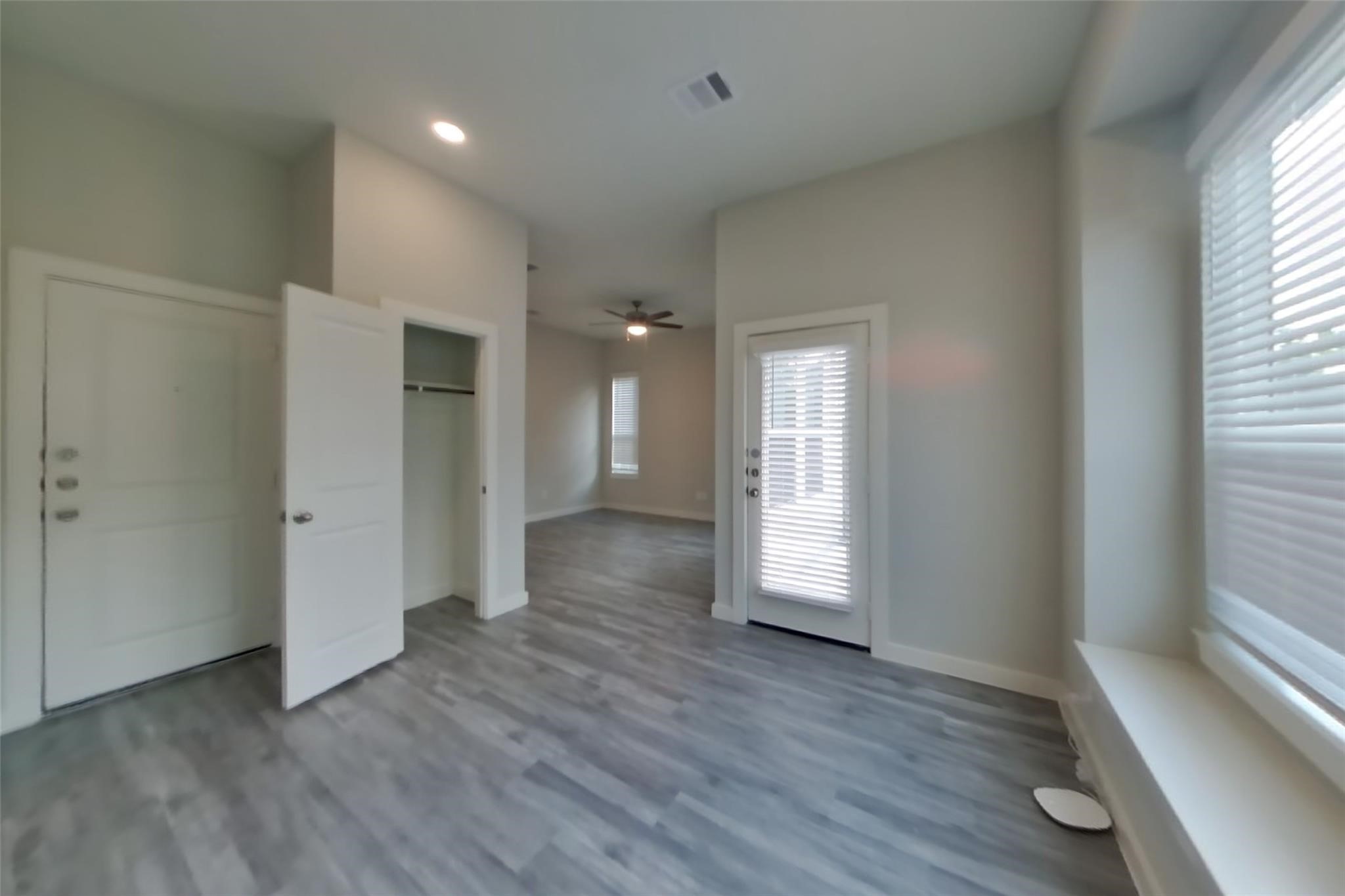 9835 Willow Creek Commerce, #524, Tomball, TX 77375