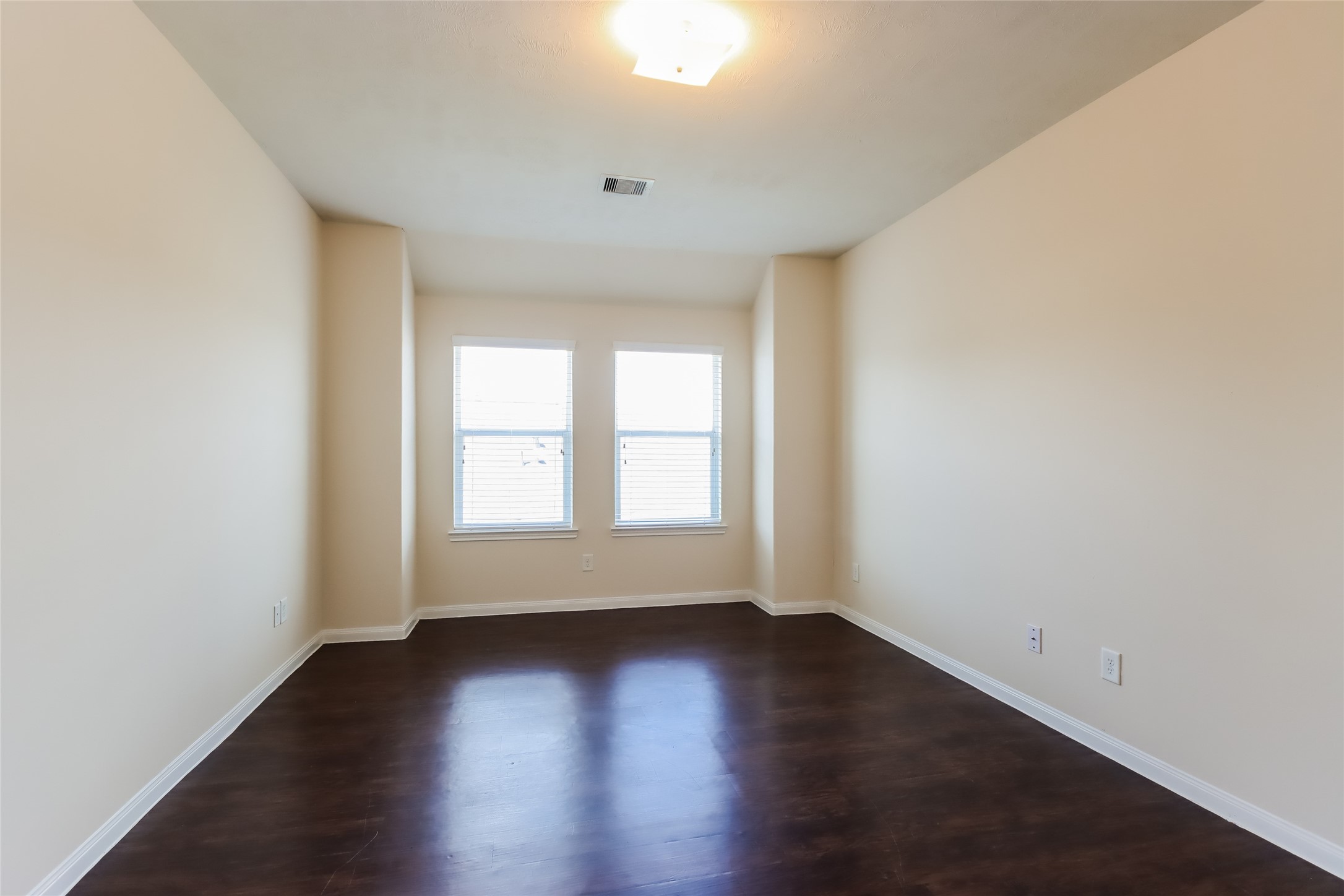 Photos may be representative of the floor plan and not the exact home. Finishes, layout, and features of the actual property for lease may vary. Photos may be representative of the floor plan and not the exact home. Finishes, layout, and features of the actual property for lease may vary.