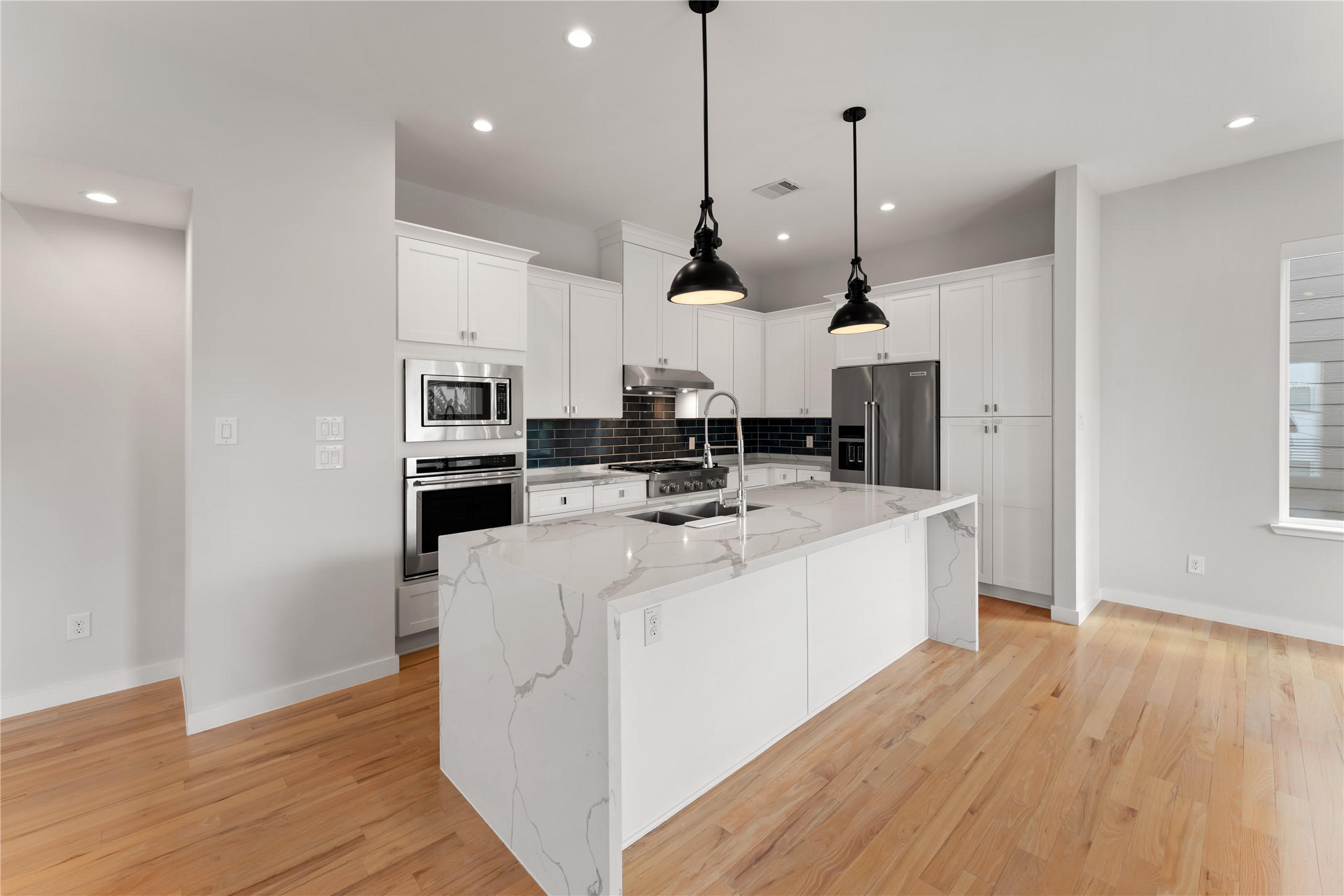 1504 Sabine Street, Houston, TX 77007
