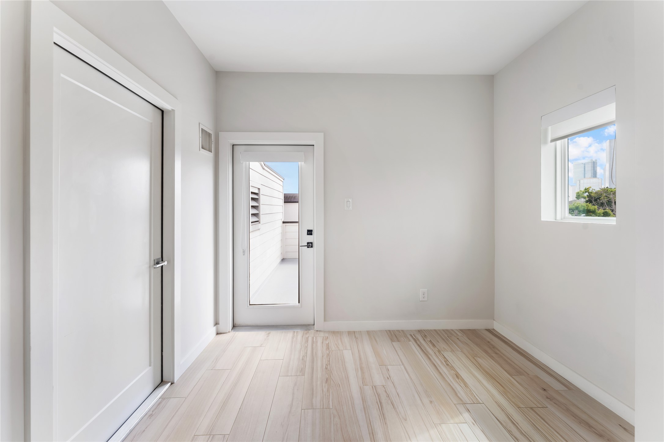 1504 Sabine Street, Houston, TX 77007