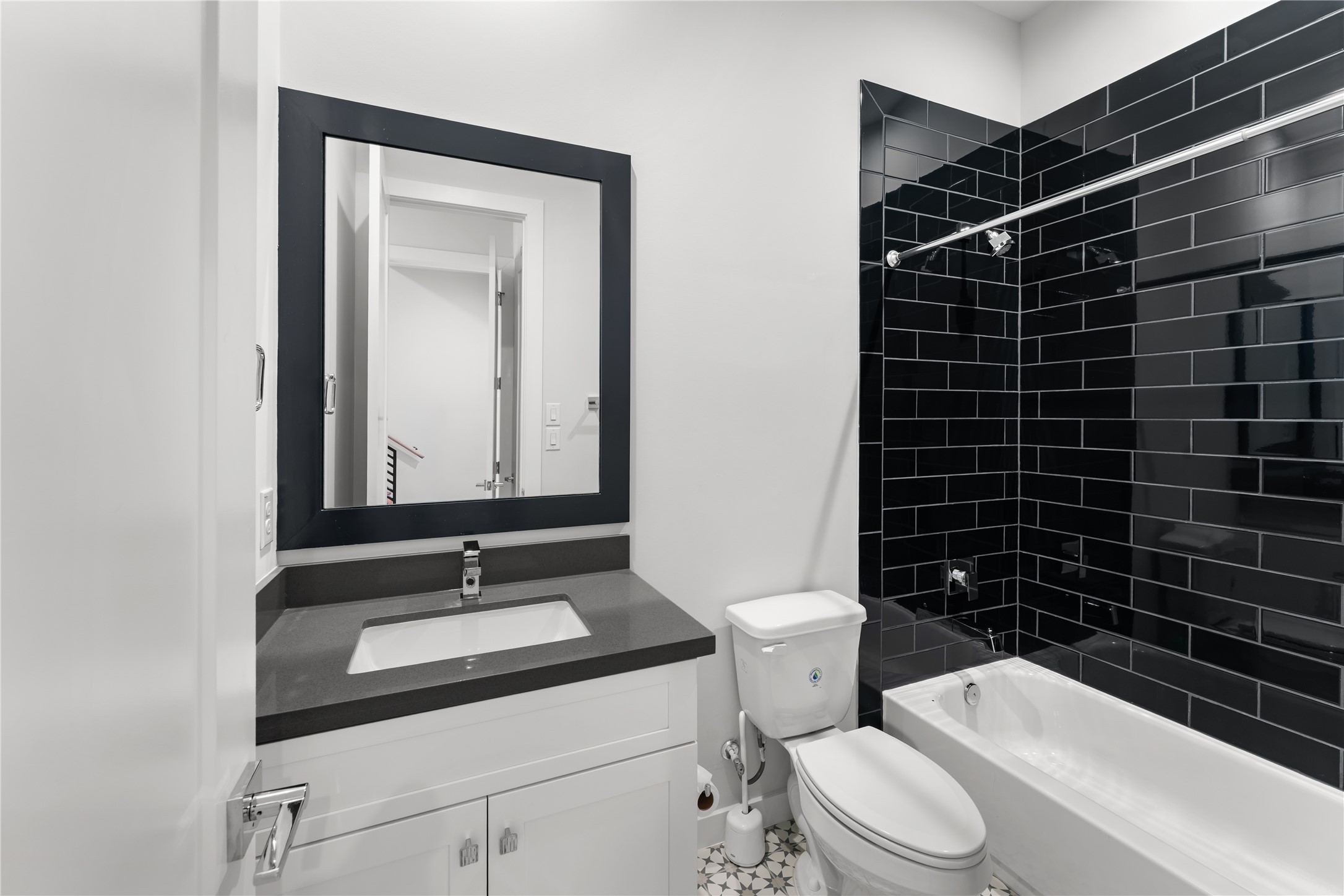 1504 Sabine Street, Houston, TX 77007