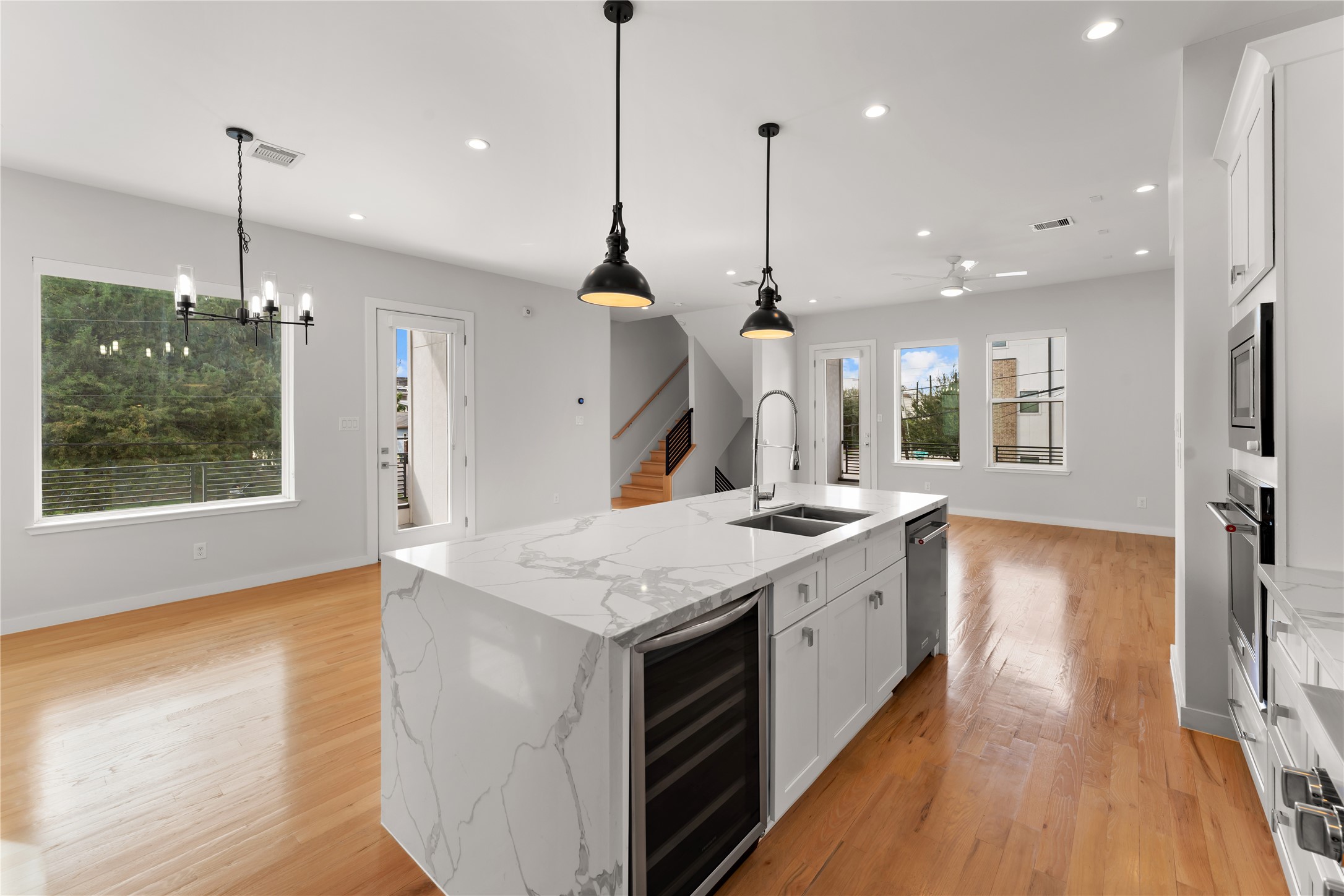 1504 Sabine Street, Houston, TX 77007
