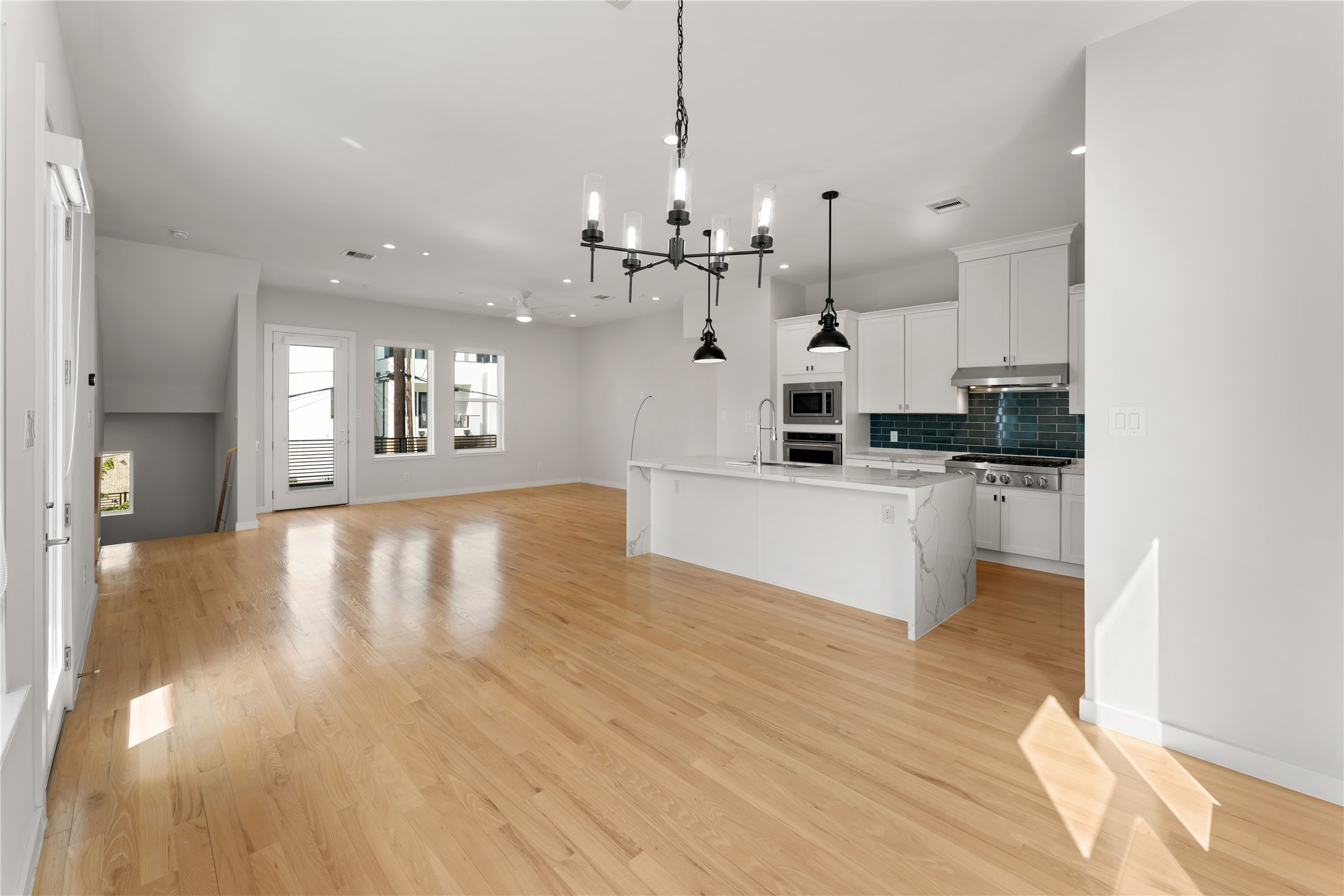 1504 Sabine Street, Houston, TX 77007