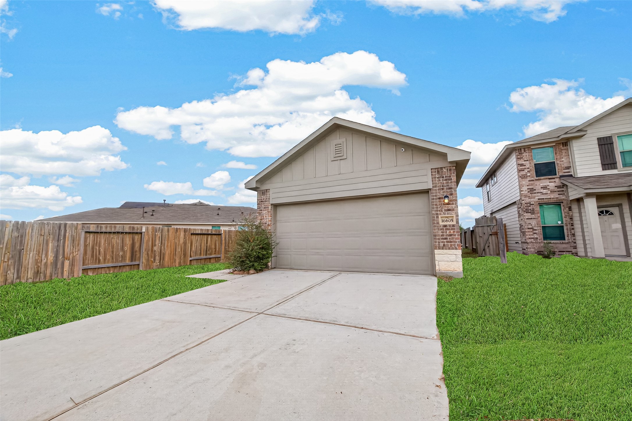 16605 Merry Pines Drive, Conroe, TX 77302