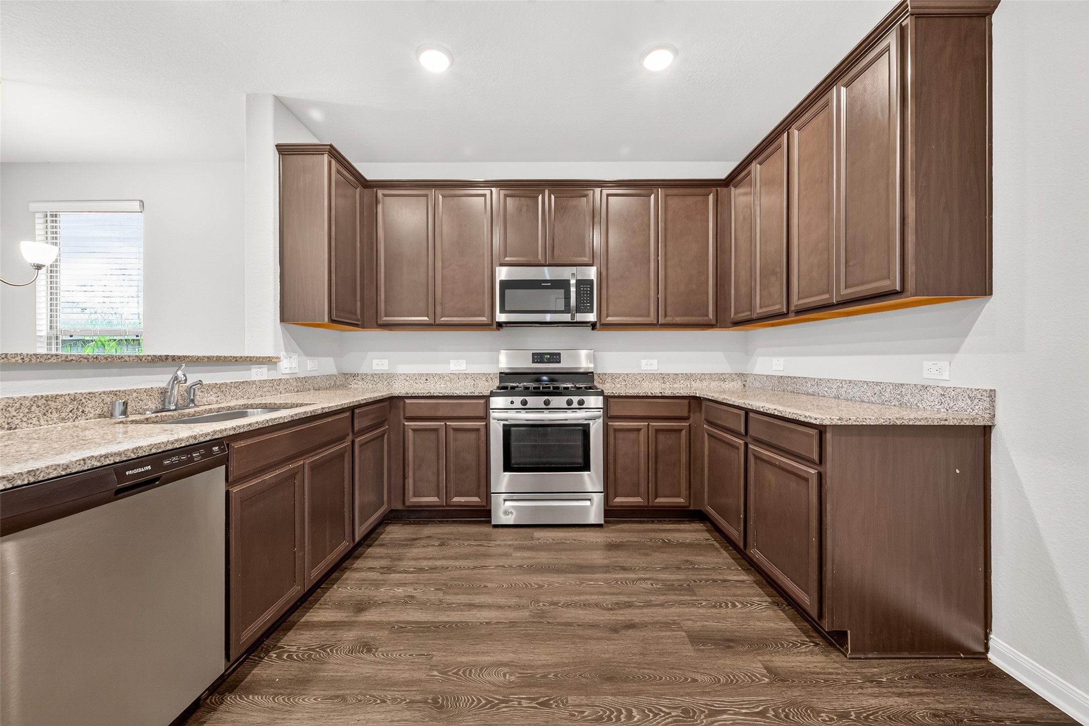 16605 Merry Pines Drive, Conroe, TX 77302