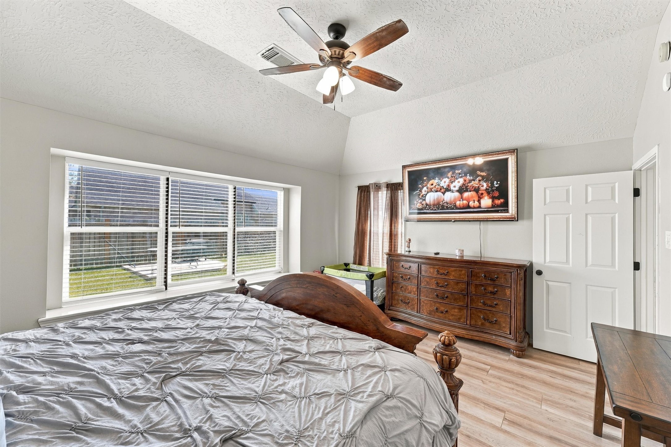 9510 Paintbrush Ledge Lane, Pearland, TX 77089