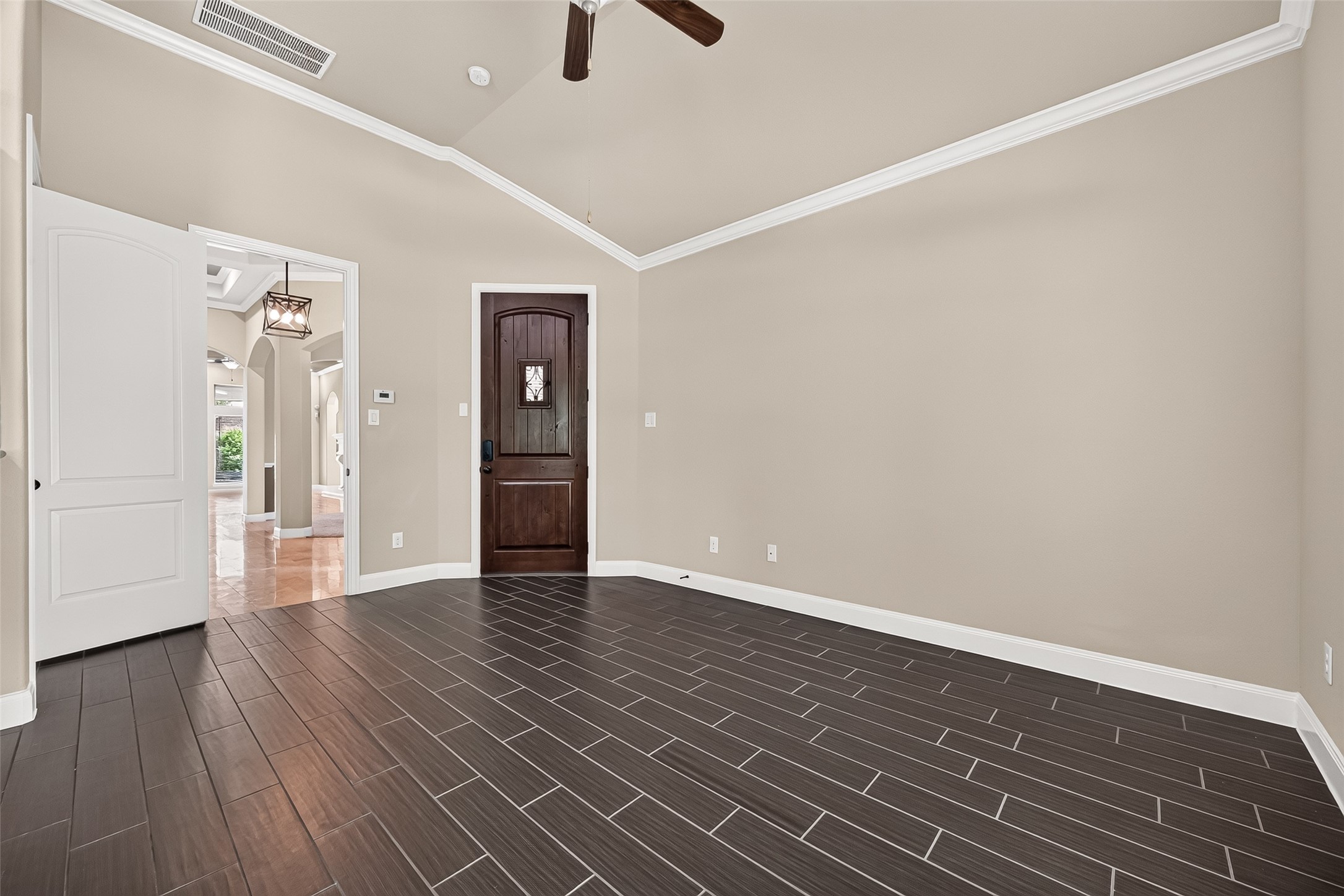 Own private entrance and also accessible to the main house.
