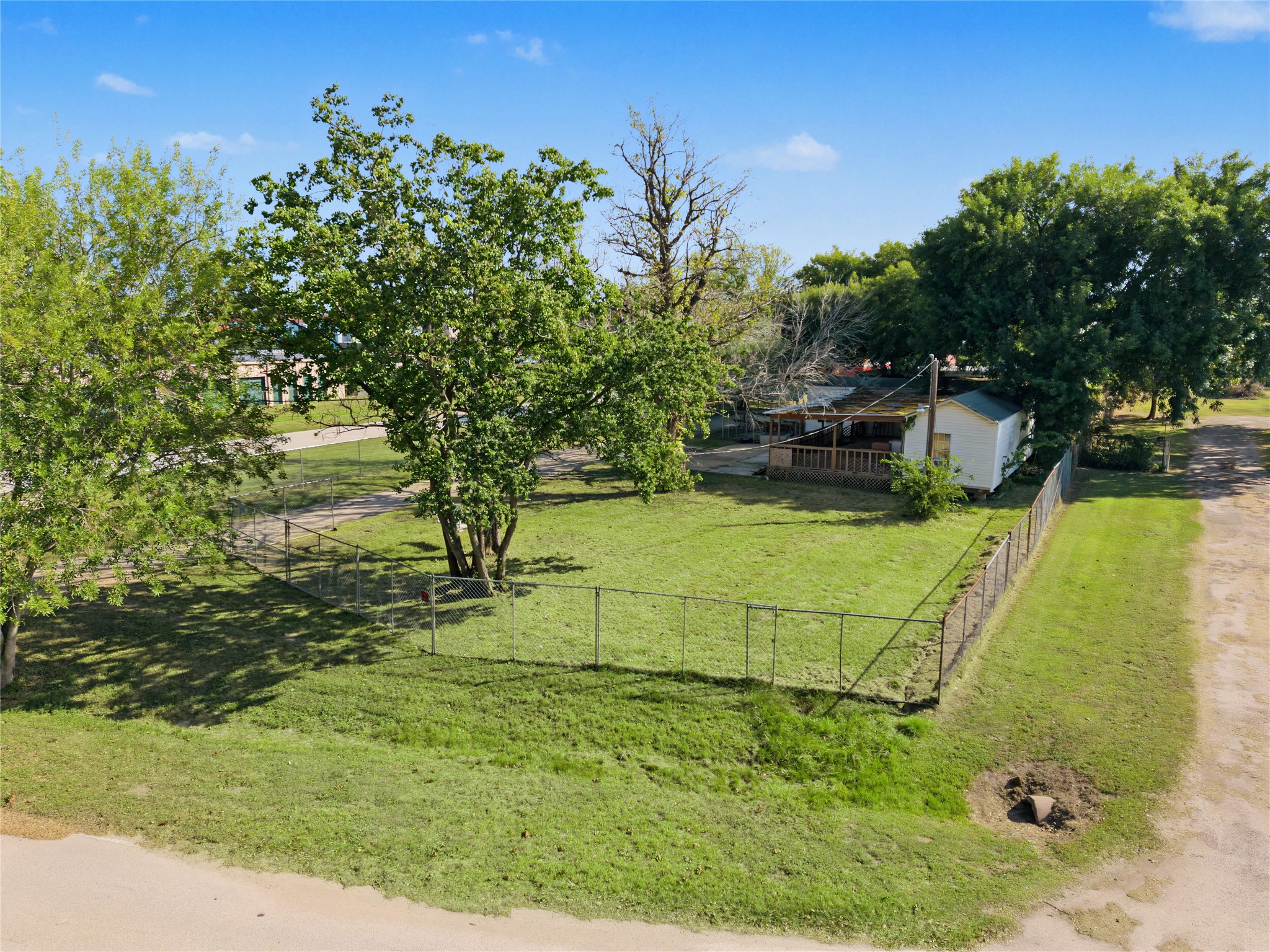 5331 Green Lane, Houston, TX 77066 5331 Green Lane, Houston, TX 77066
