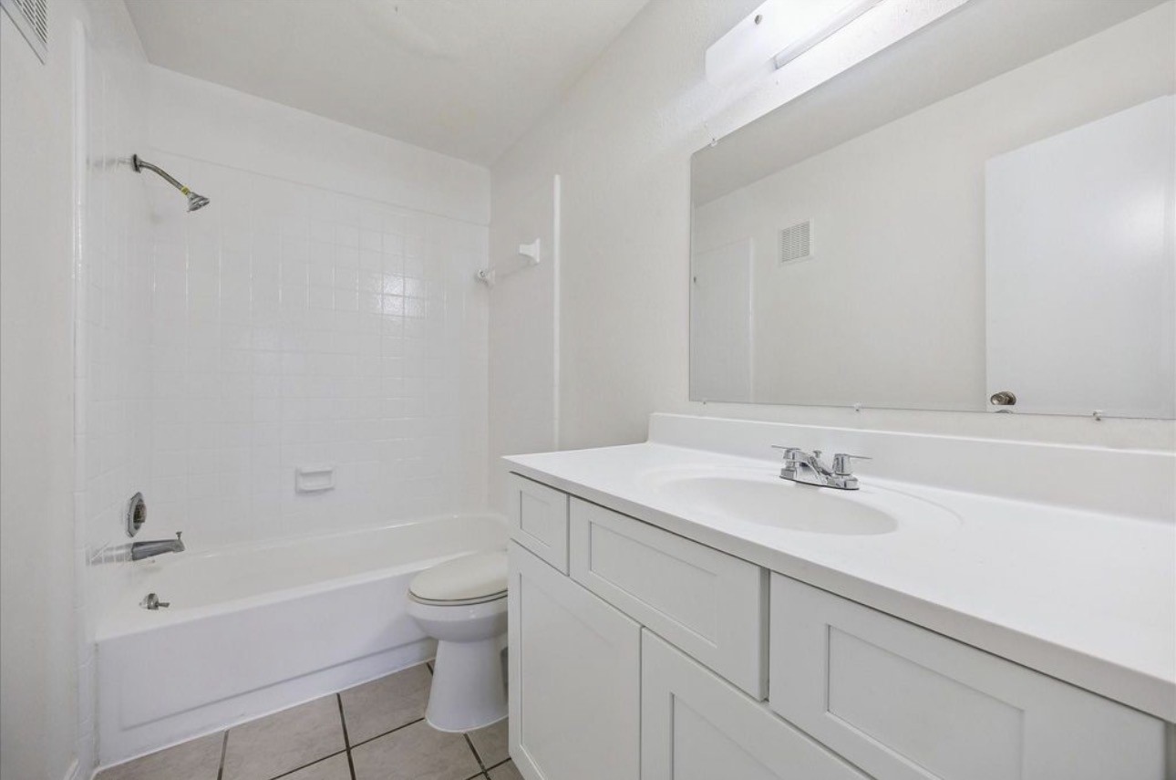6500 Sands Point Drive, #407, Houston, TX 77074 6500 Sands Point Drive, #407, Houston, TX 77074