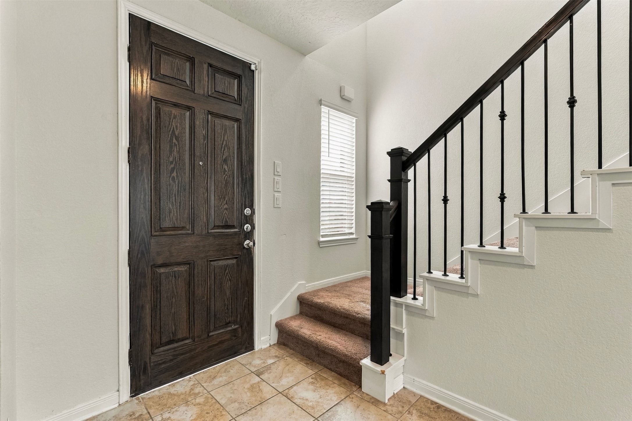 6021 Diamond Sky Lane, Houston, TX 77048