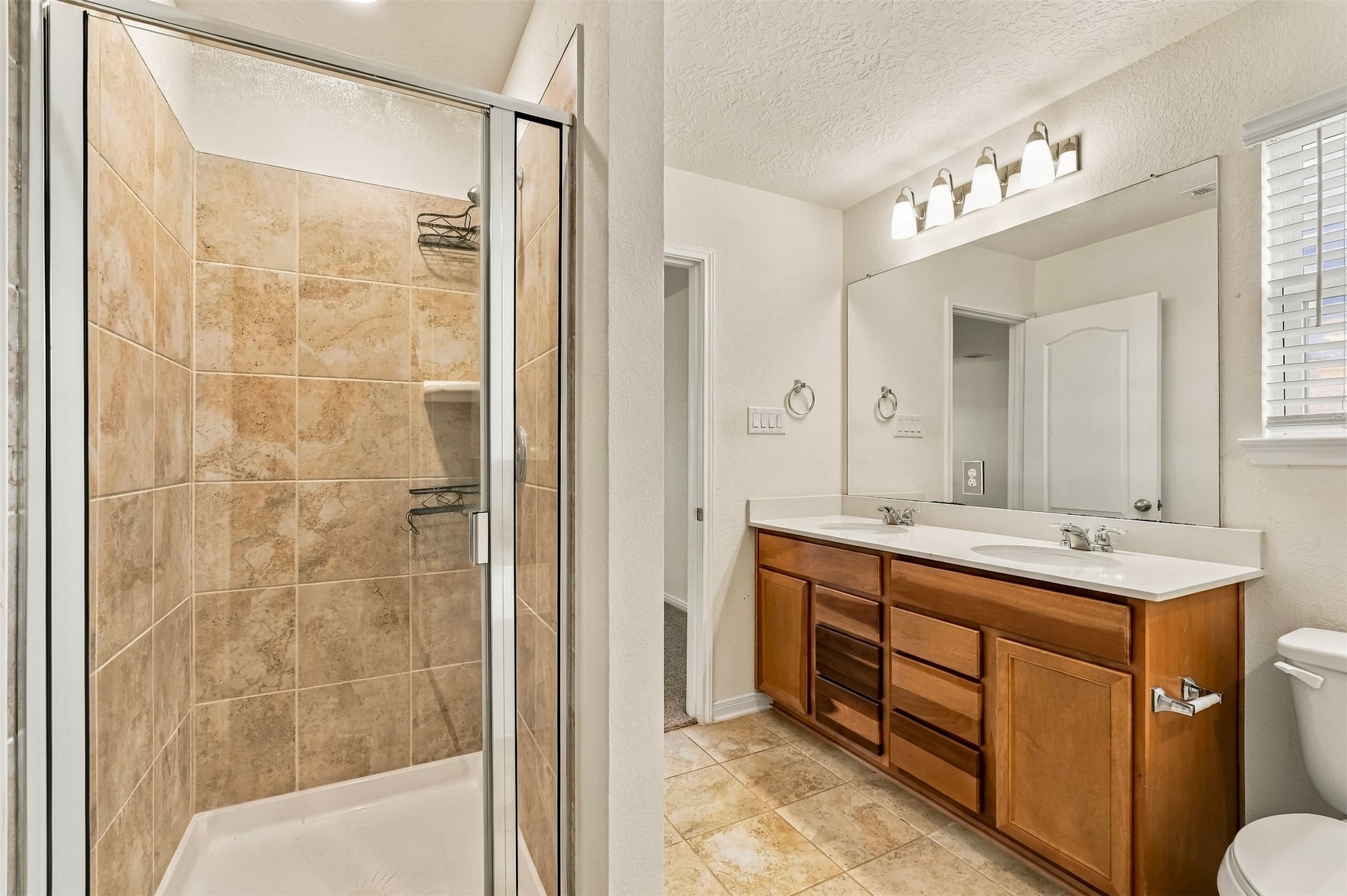 6021 Diamond Sky Lane, Houston, TX 77048