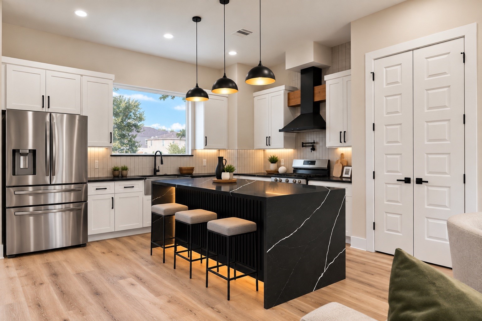 Abundant prep room  waterfall island setup designed for baking projects, buffet spreads, and quick breakfasts.