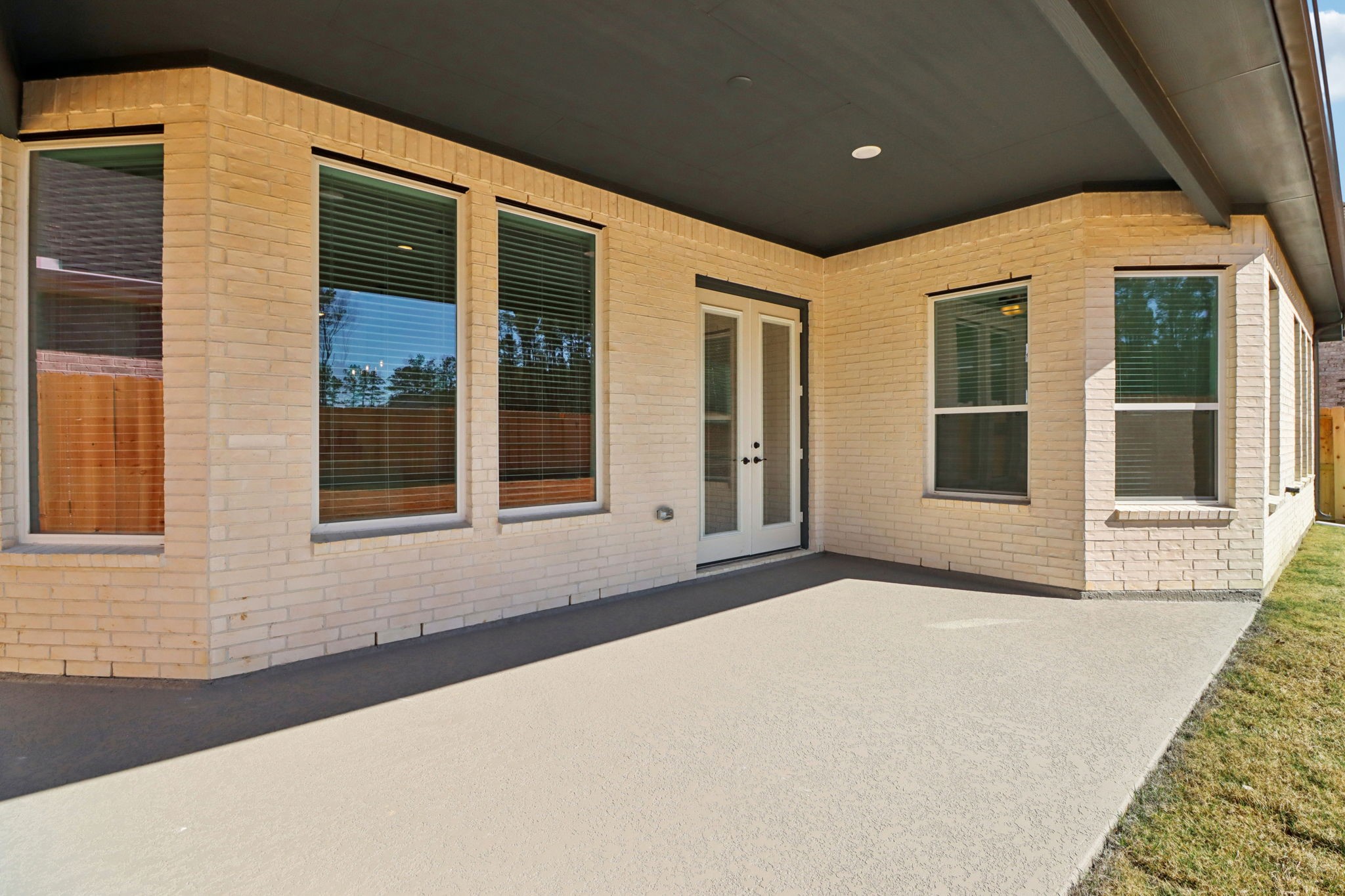 9742 Roaring River Falls Lane, Porter, TX 77365