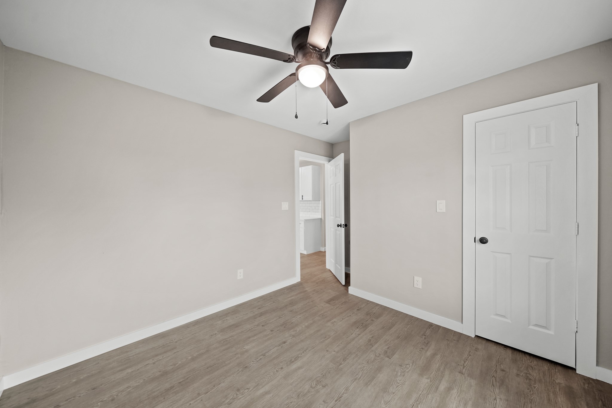 1644 County Road 180, #2, Alvin, TX 77511