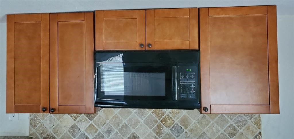 302 # 5 71st Street, Houston, TX 77011