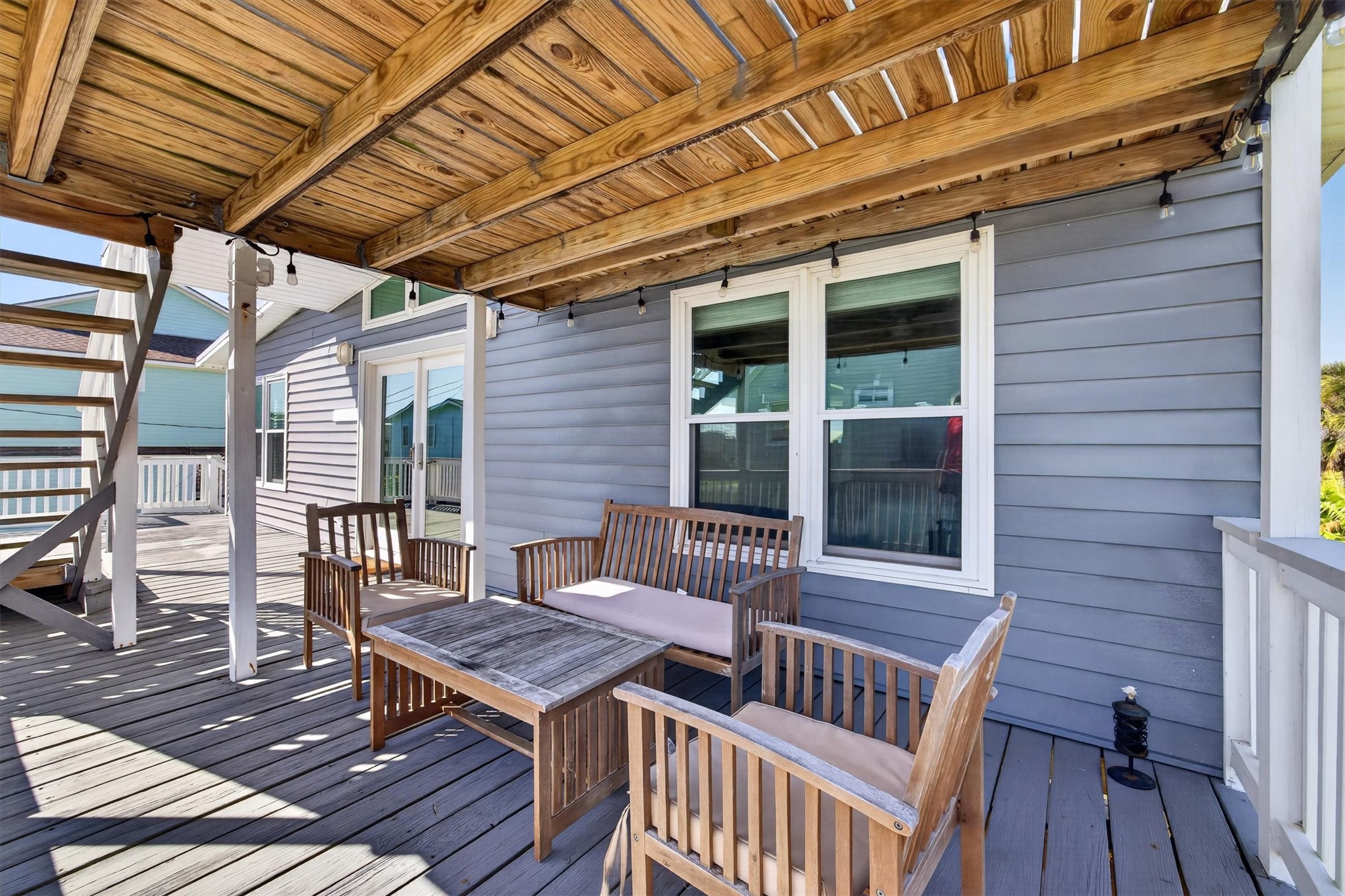 16515 John Davis Road, Jamaica Beach, TX 77554