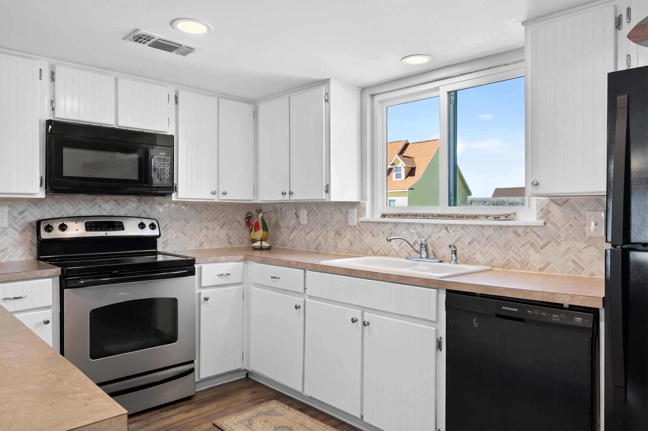 16515 John Davis Road, Jamaica Beach, TX 77554