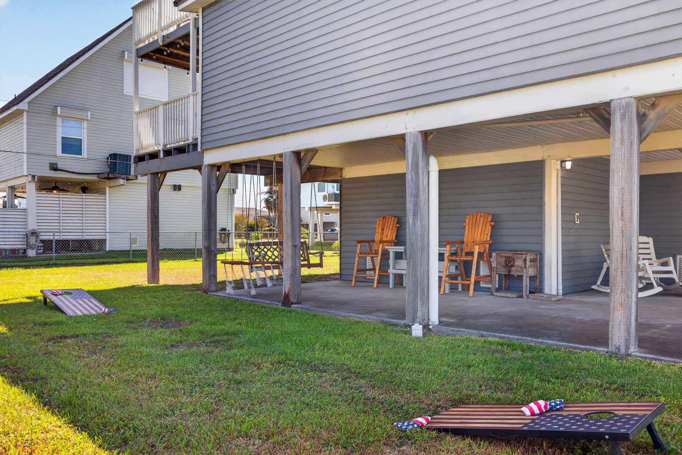 16515 John Davis Road, Jamaica Beach, TX 77554