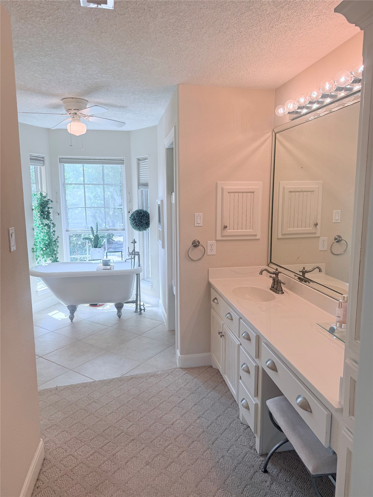 Double vanities in the Primary en suite.