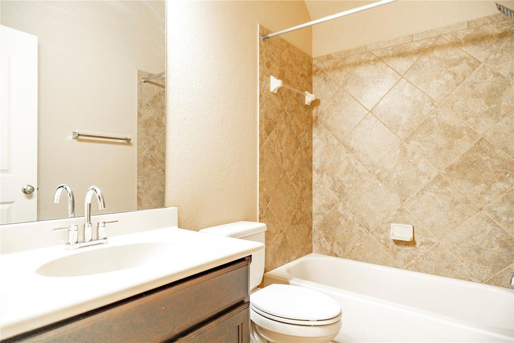 10827 Naburn Gate, Richmond, TX 77407