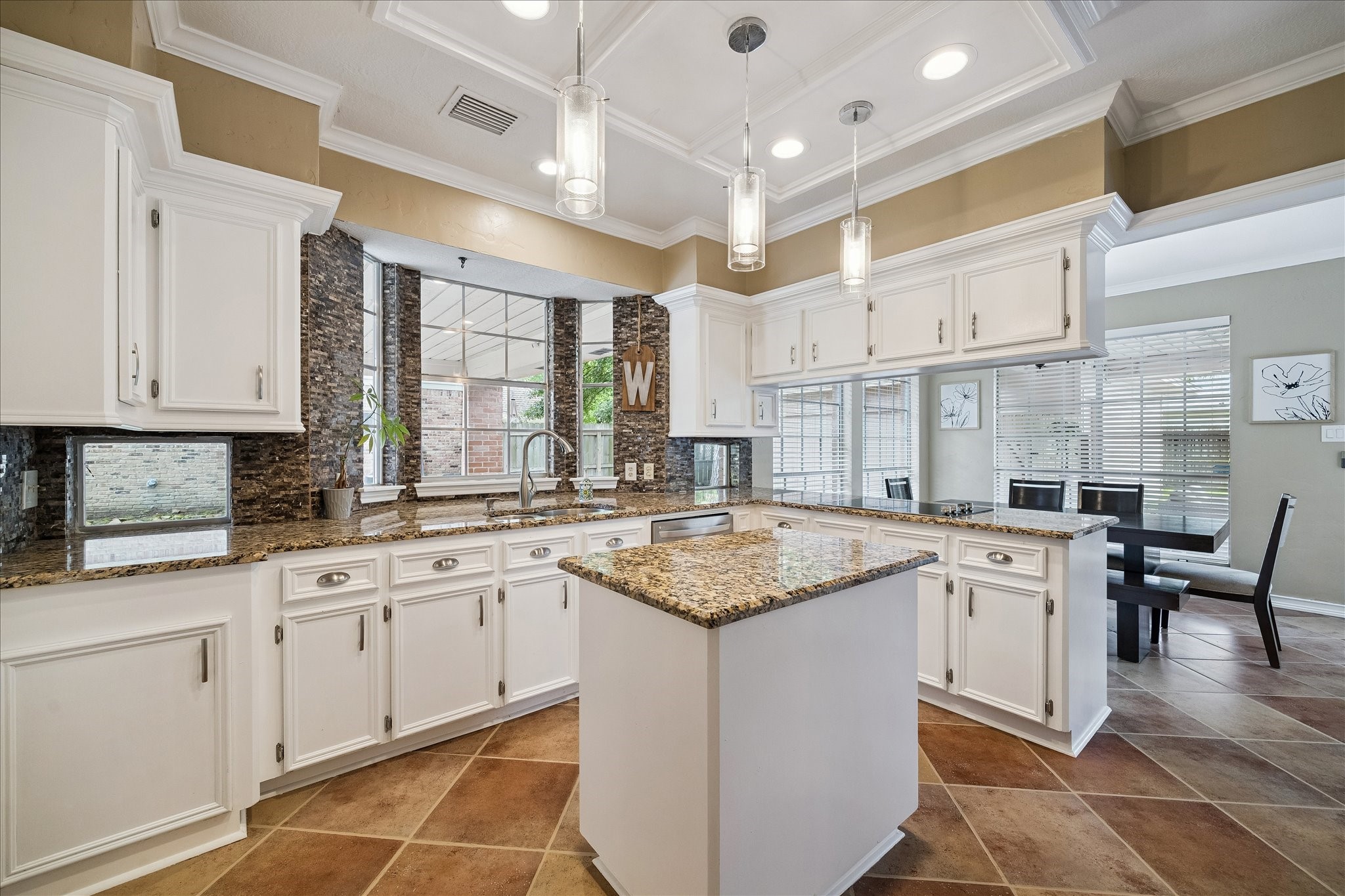 2919 Forest Garden Drive, Kingwood, TX 77345
