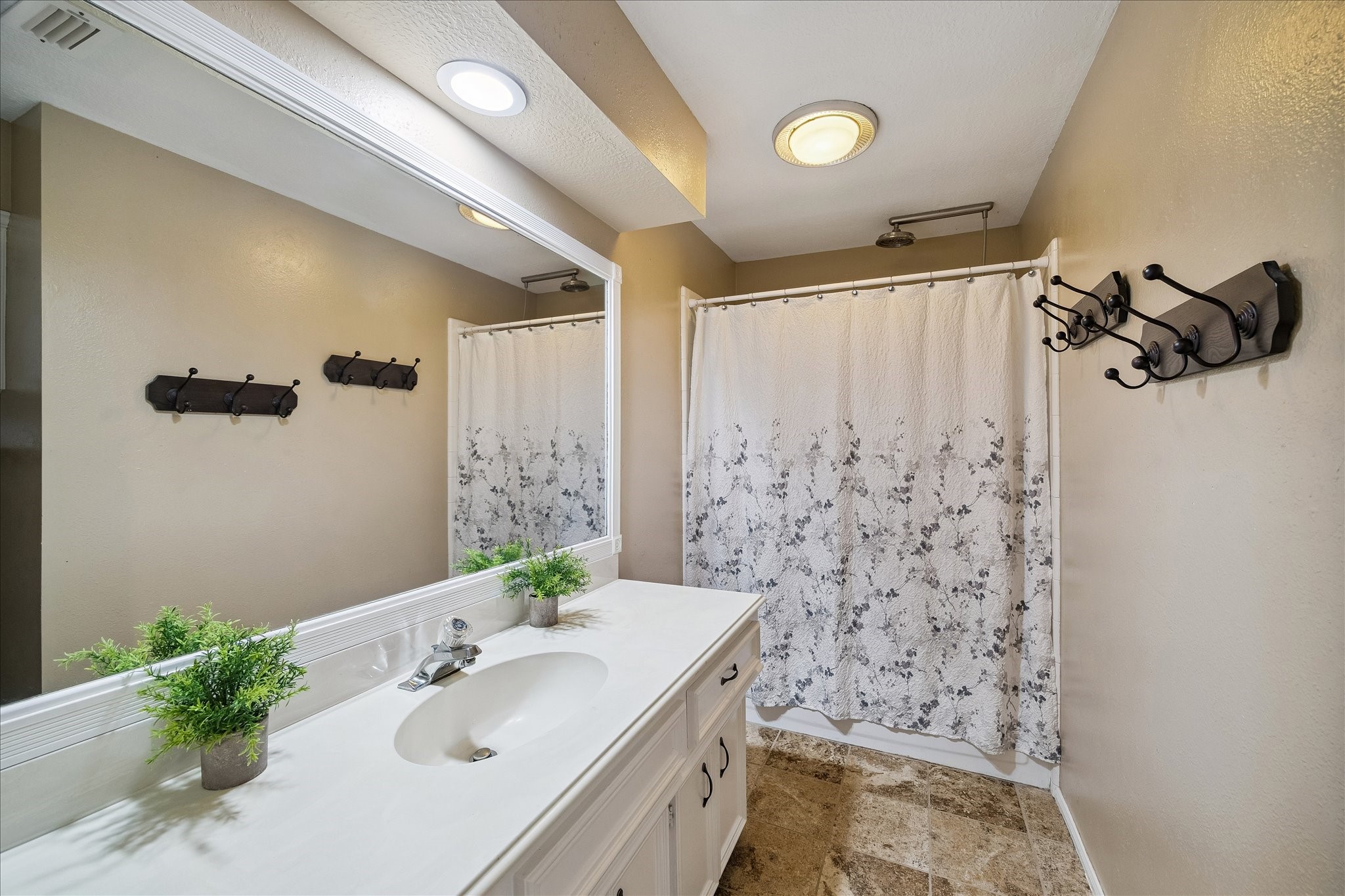 2919 Forest Garden Drive, Kingwood, TX 77345