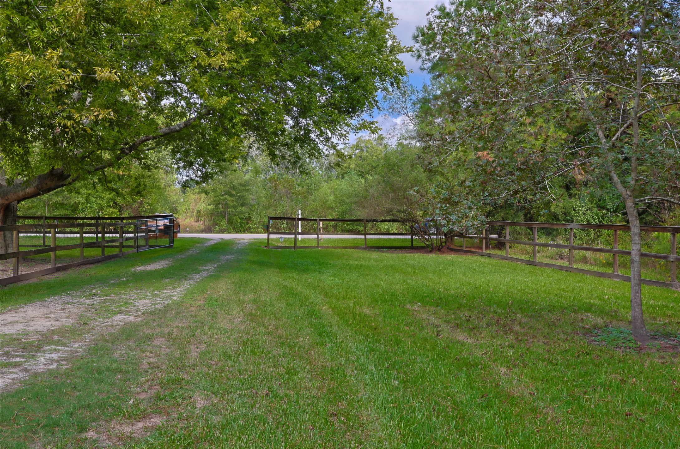 4110 Sherri Lane, Crosby, TX 77532