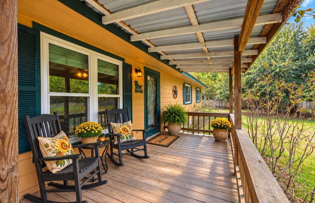 Front Porch, Virtually Staged